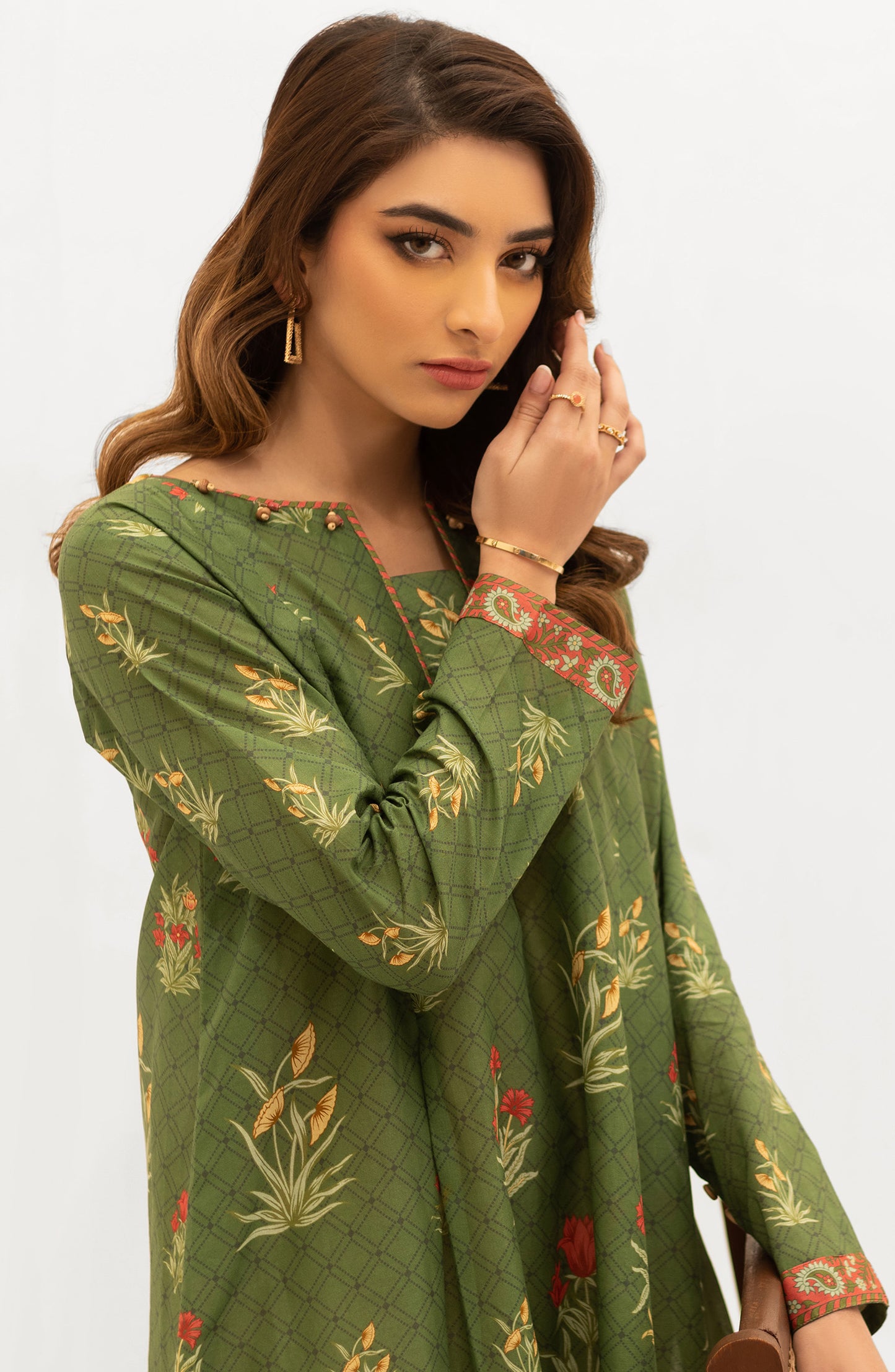 OTL-22-004/U RED LAWN  UNSTITCHED SHIRT DUPATTA PANTS