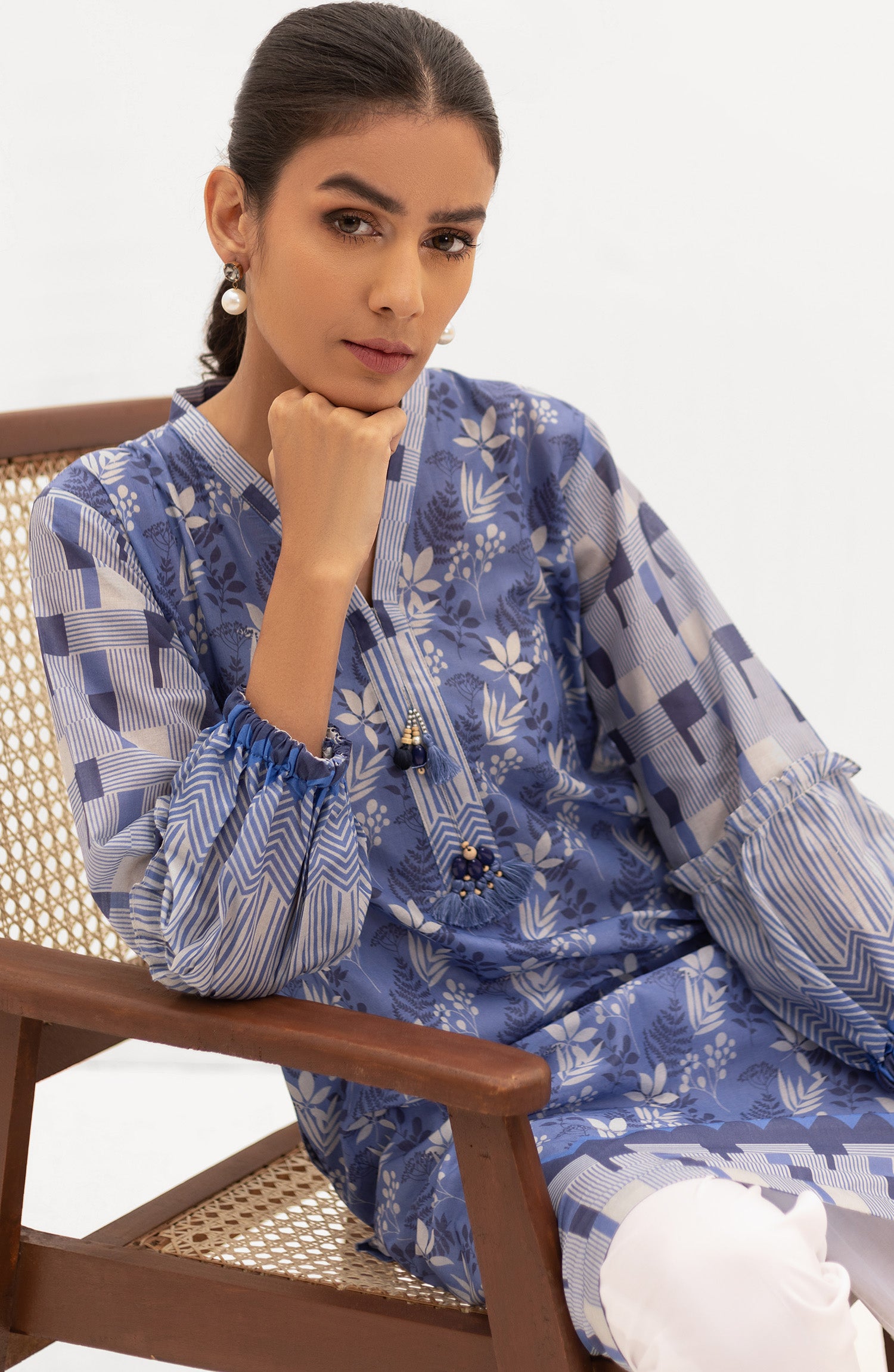 OTL-22-004/U RED LAWN  UNSTITCHED SHIRT DUPATTA PANTS
