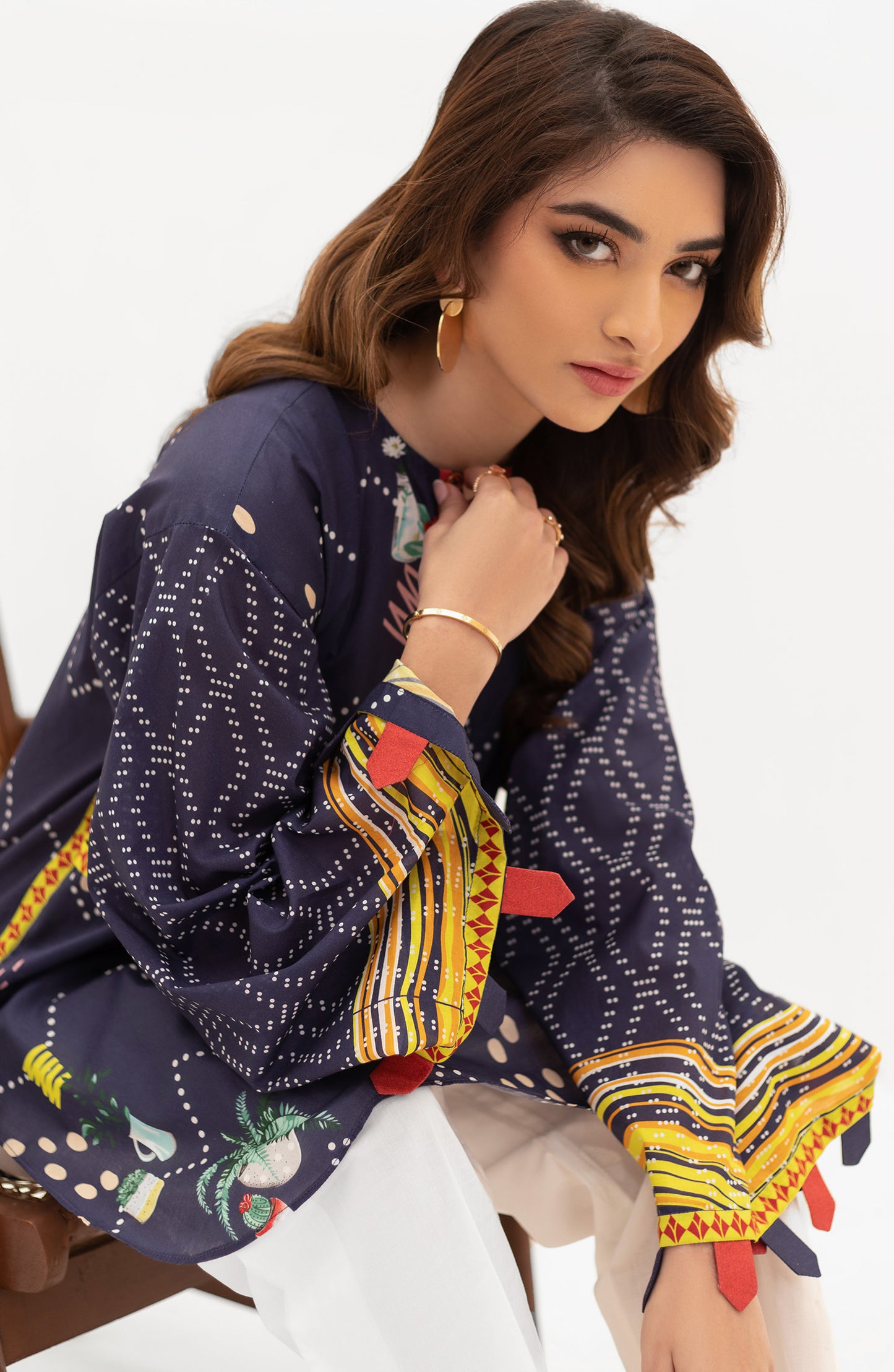 OTL-22-004/U RED LAWN  UNSTITCHED SHIRT DUPATTA PANTS