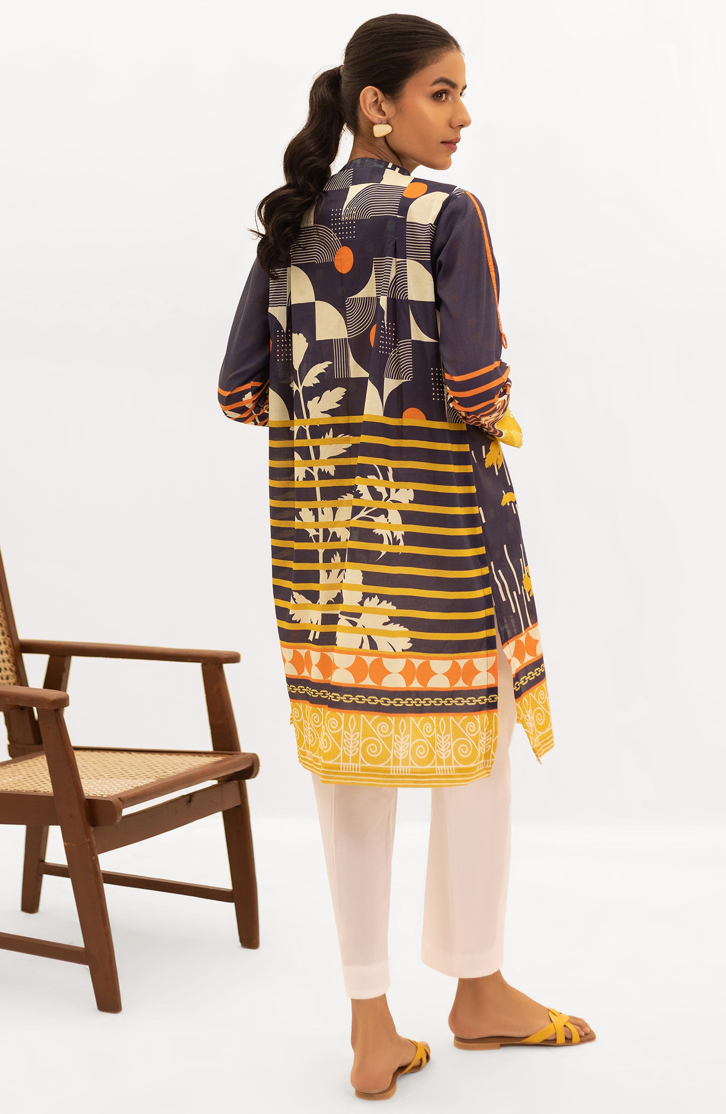 OTL-22-004/U RED LAWN  UNSTITCHED SHIRT DUPATTA PANTS