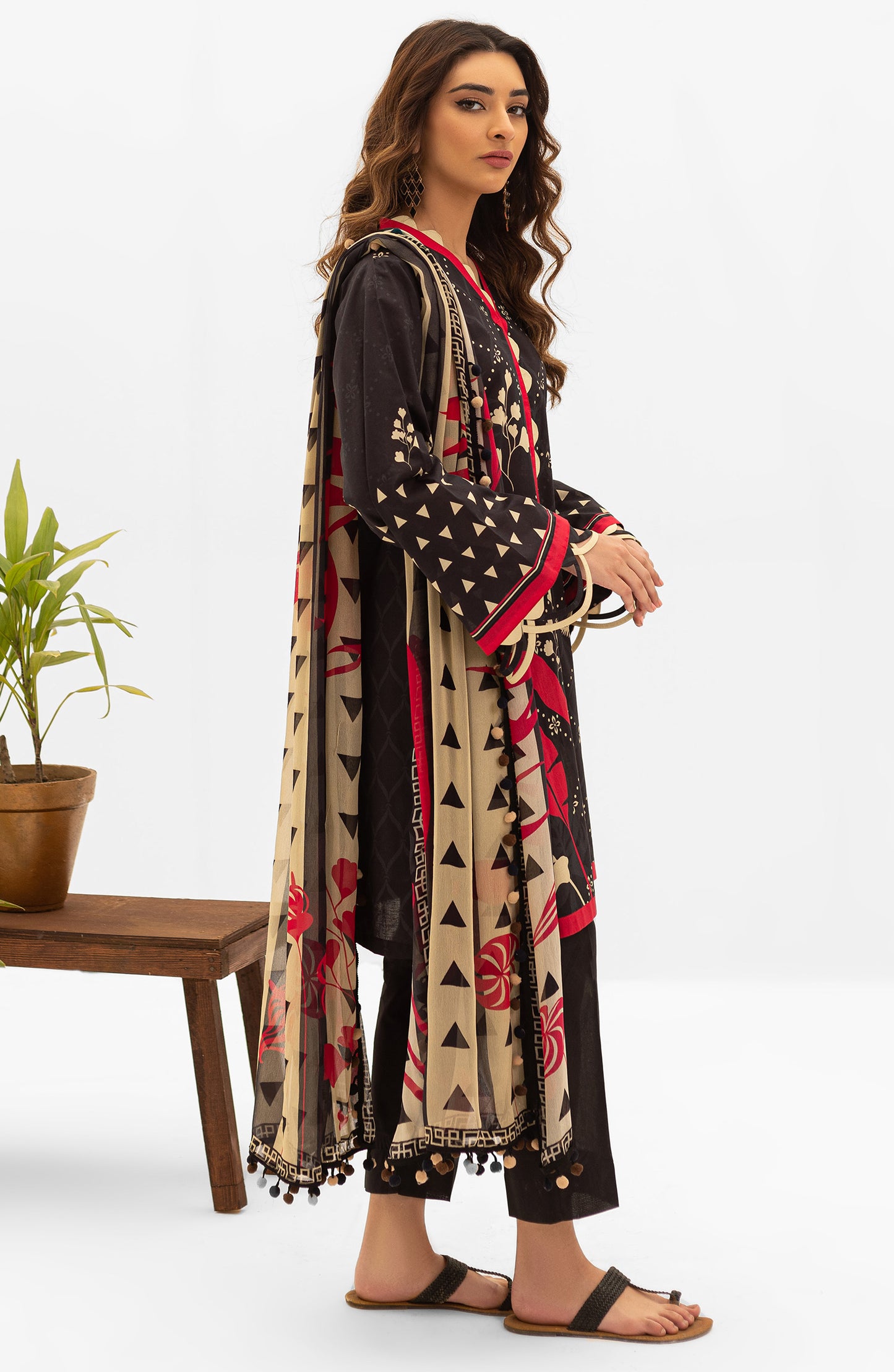 NRDS-21-099/U BLACK LAWN  UNSTITCHED SHIRT DUPATTA