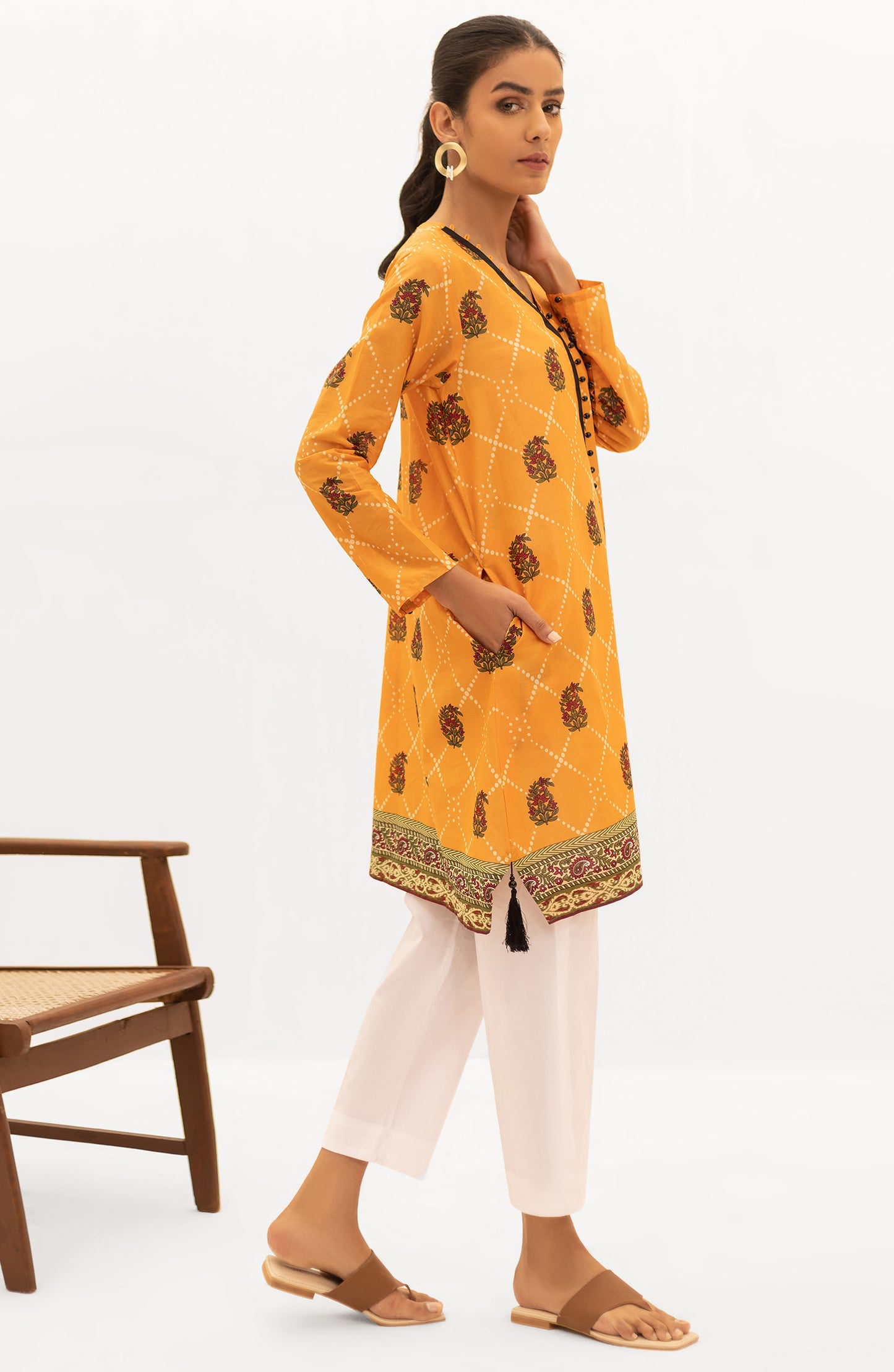 OTL-22-004/U RED LAWN  UNSTITCHED SHIRT DUPATTA PANTS