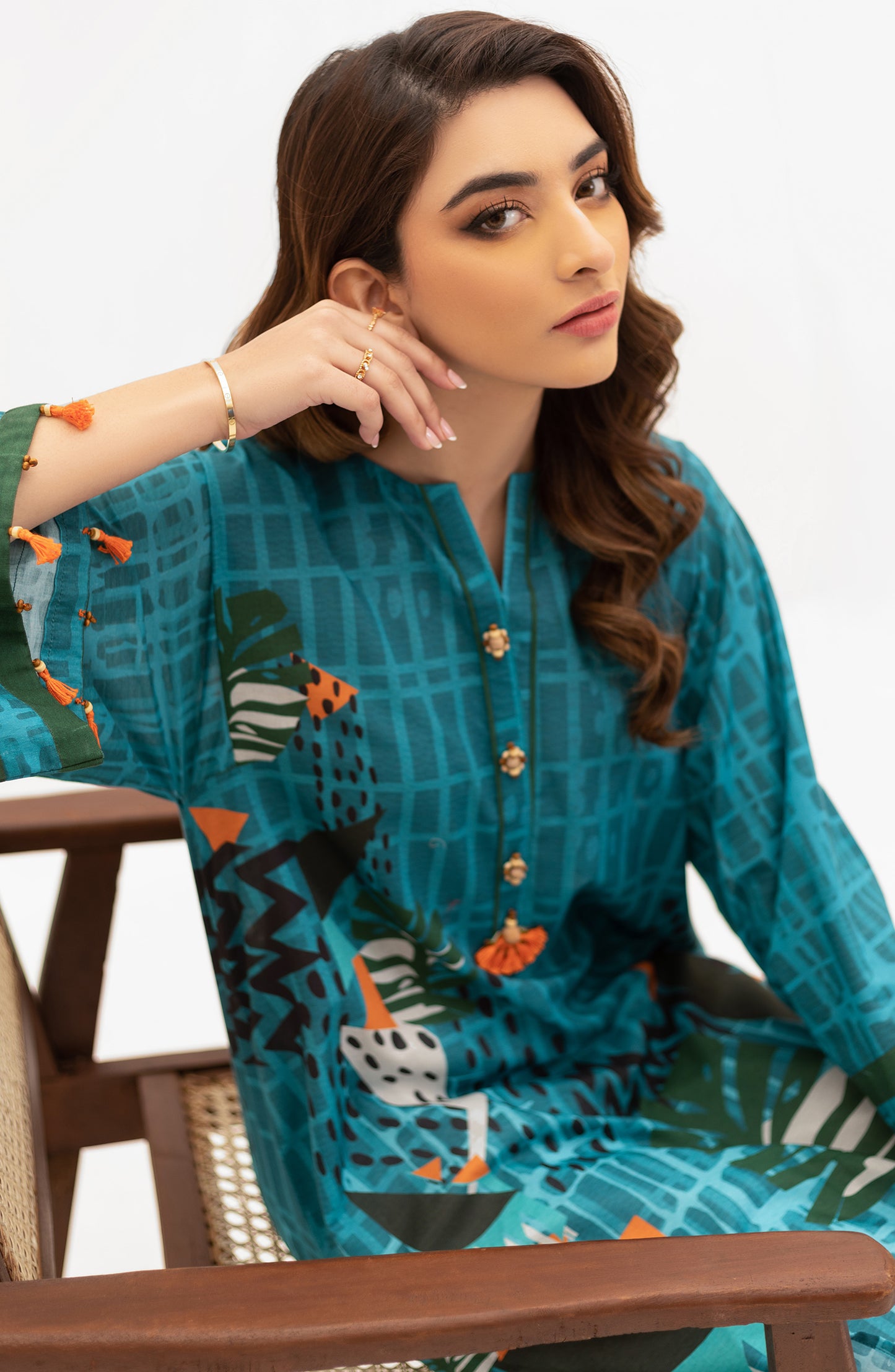 OTL-22-004/U RED LAWN  UNSTITCHED SHIRT DUPATTA PANTS