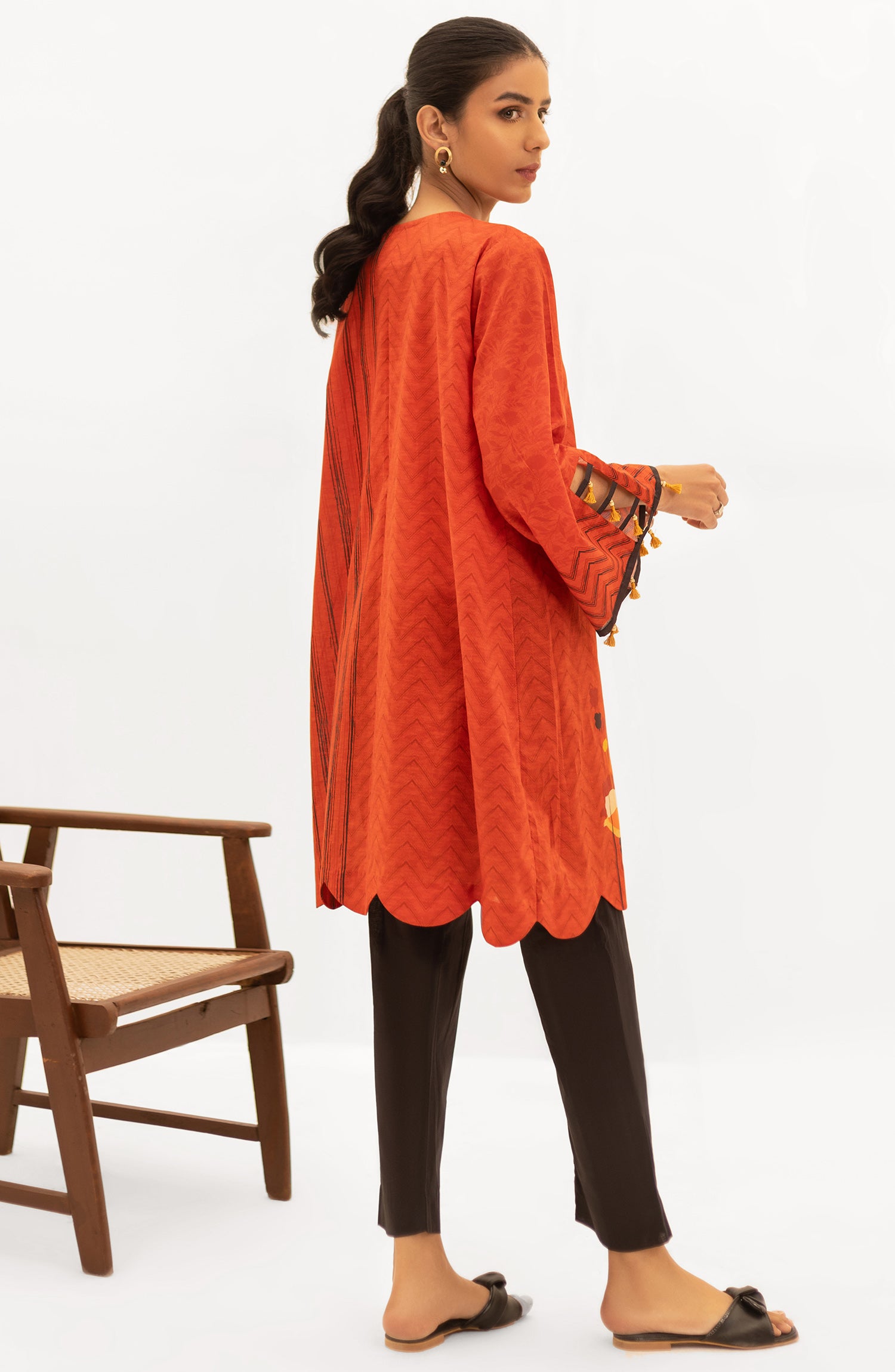 OTL-22-004/U RED LAWN  UNSTITCHED SHIRT DUPATTA PANTS