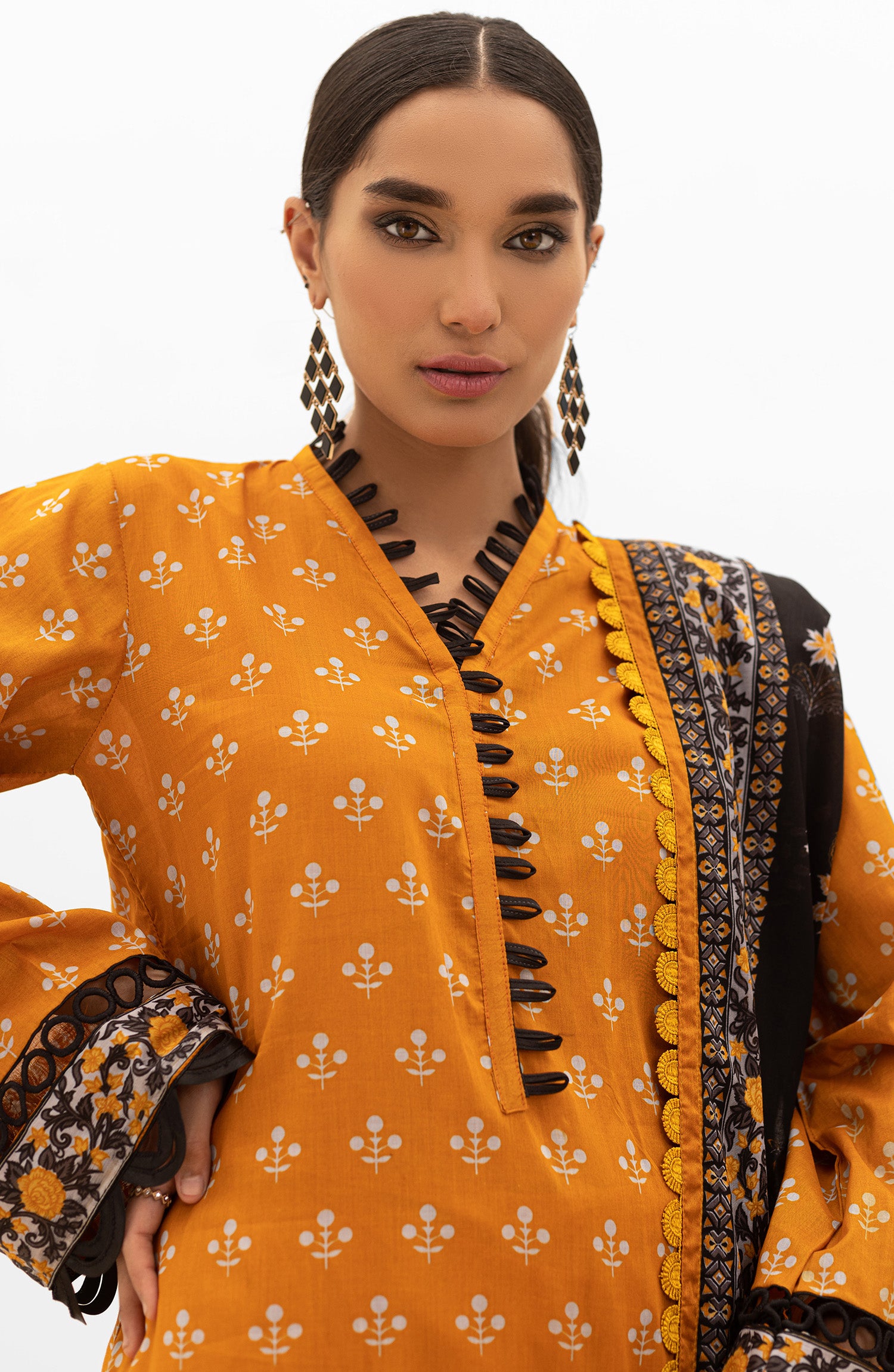 OTL-22-004/U RED LAWN  UNSTITCHED SHIRT DUPATTA PANTS