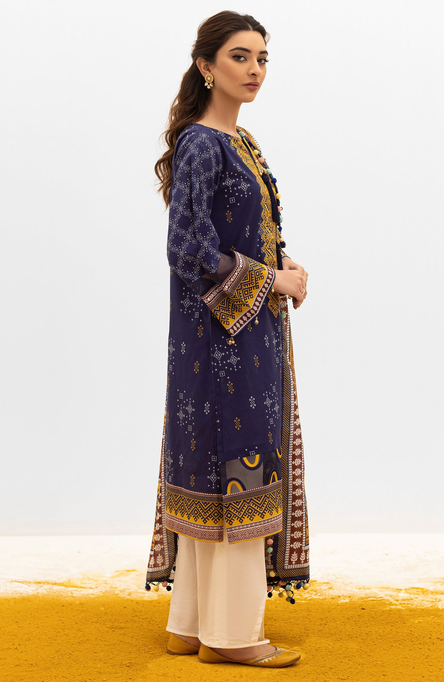 OTL-22-004/U RED LAWN  UNSTITCHED SHIRT DUPATTA PANTS