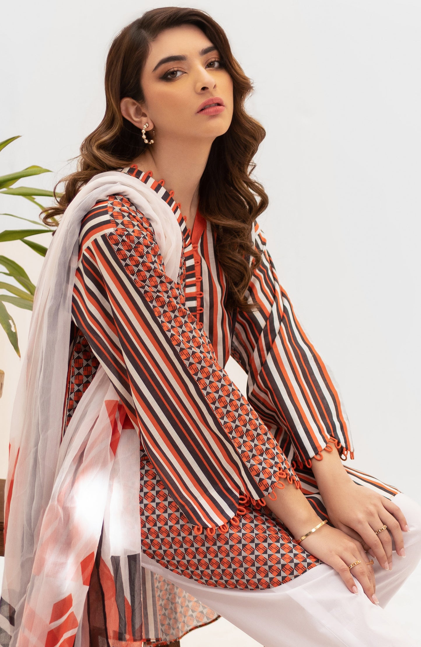 NRDS-22-019/U ORANGE LAWN  UNSTITCHED SHIRT DUPATTA