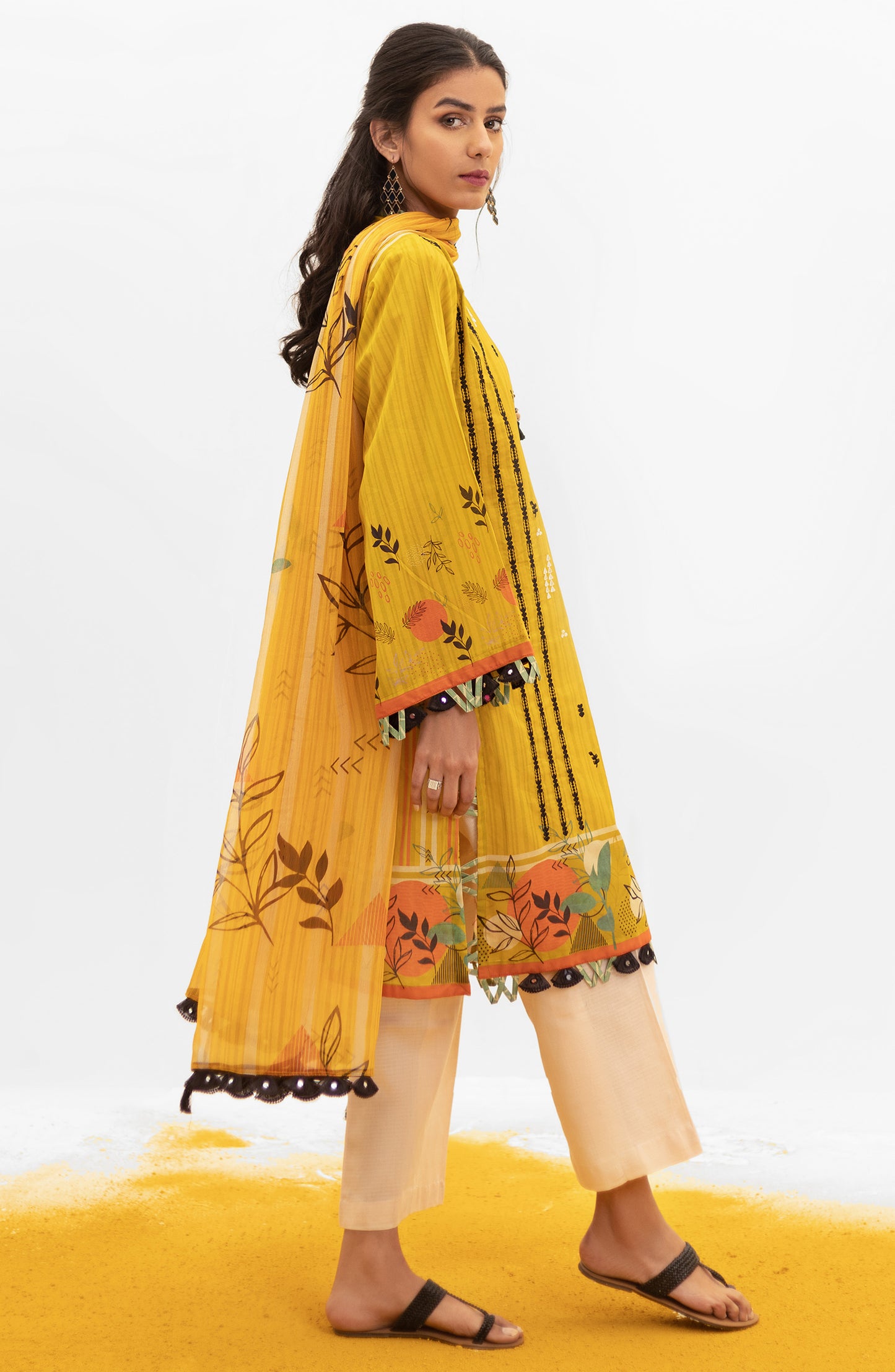 NRDS-22-002/U YELLOW LAWN  UNSTITCHED SHIRT DUPATTA