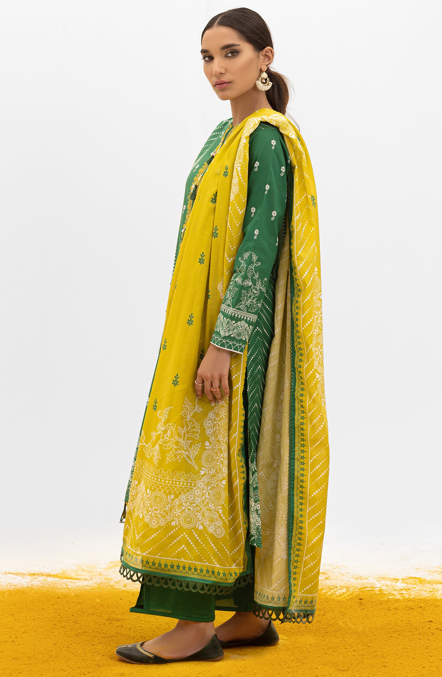 OTL-22-004/U RED LAWN  UNSTITCHED SHIRT DUPATTA PANTS