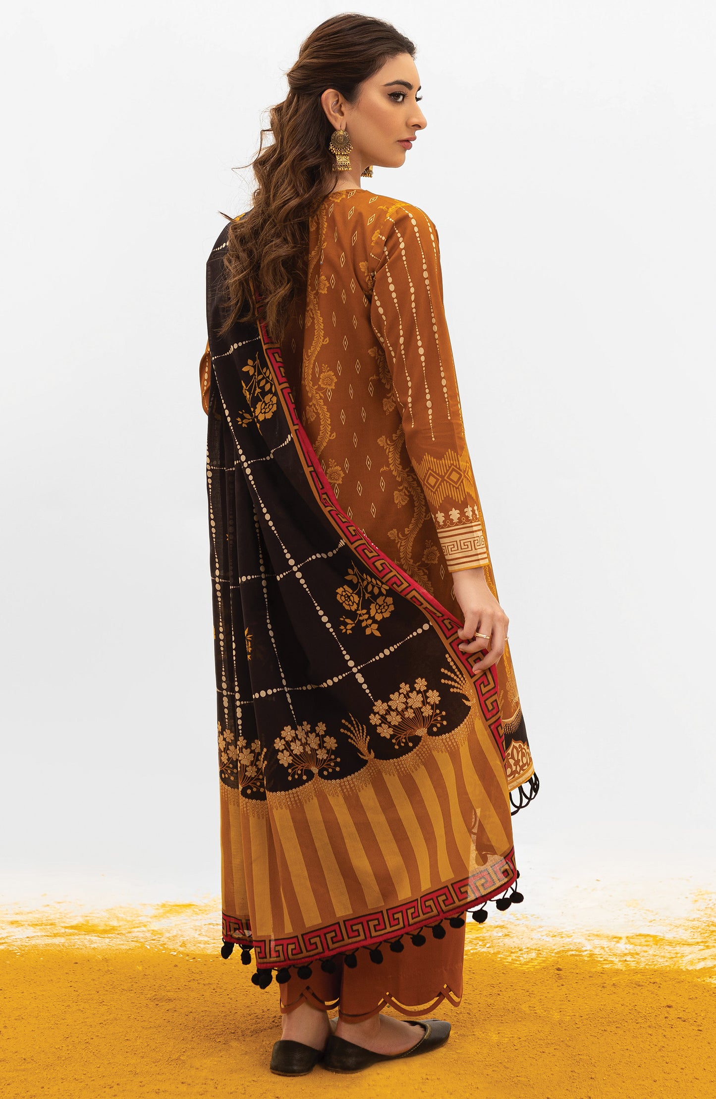 OTL-22-004/U RED LAWN  UNSTITCHED SHIRT DUPATTA PANTS