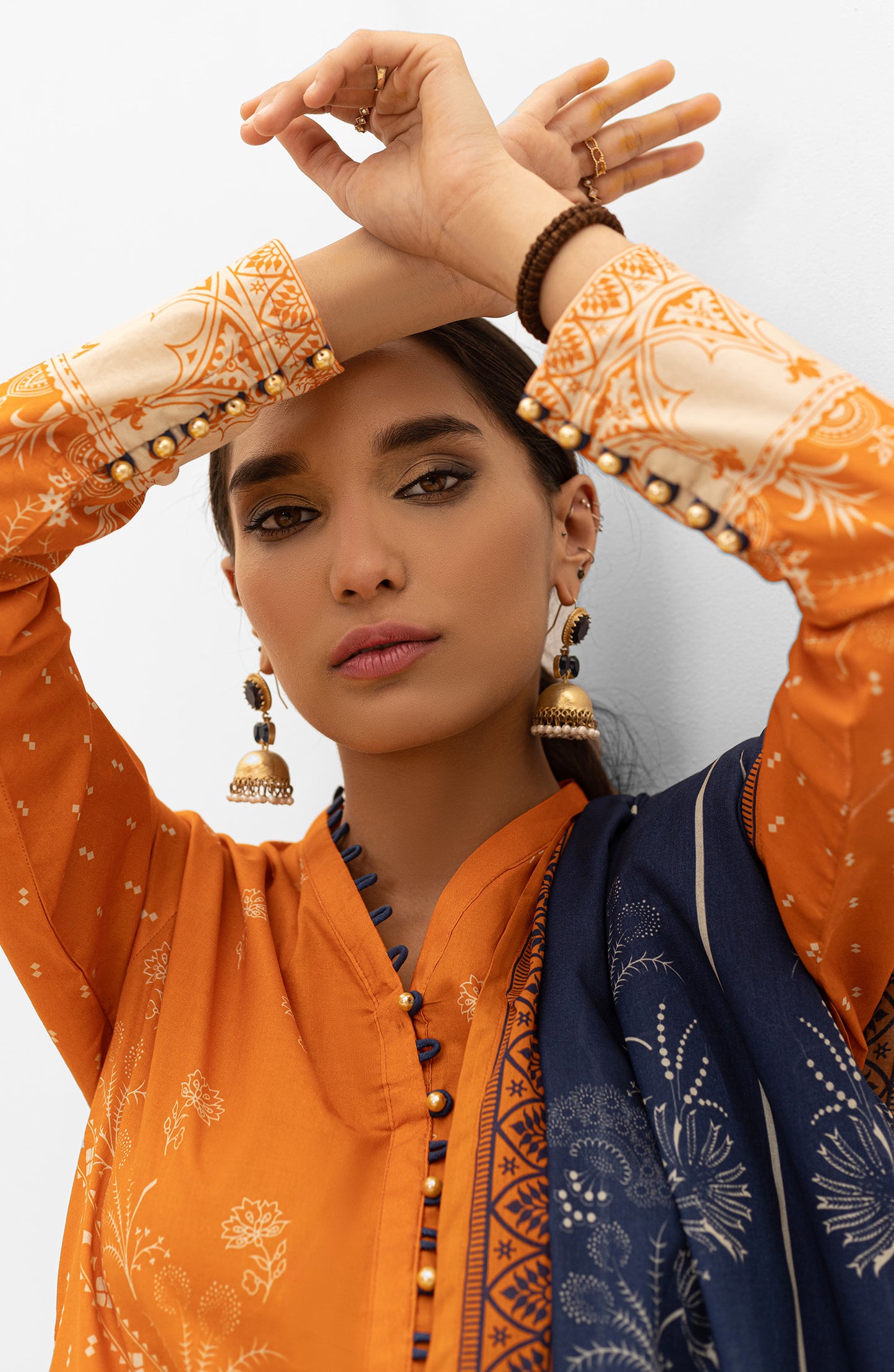 OTL-22-004/U RED LAWN  UNSTITCHED SHIRT DUPATTA PANTS