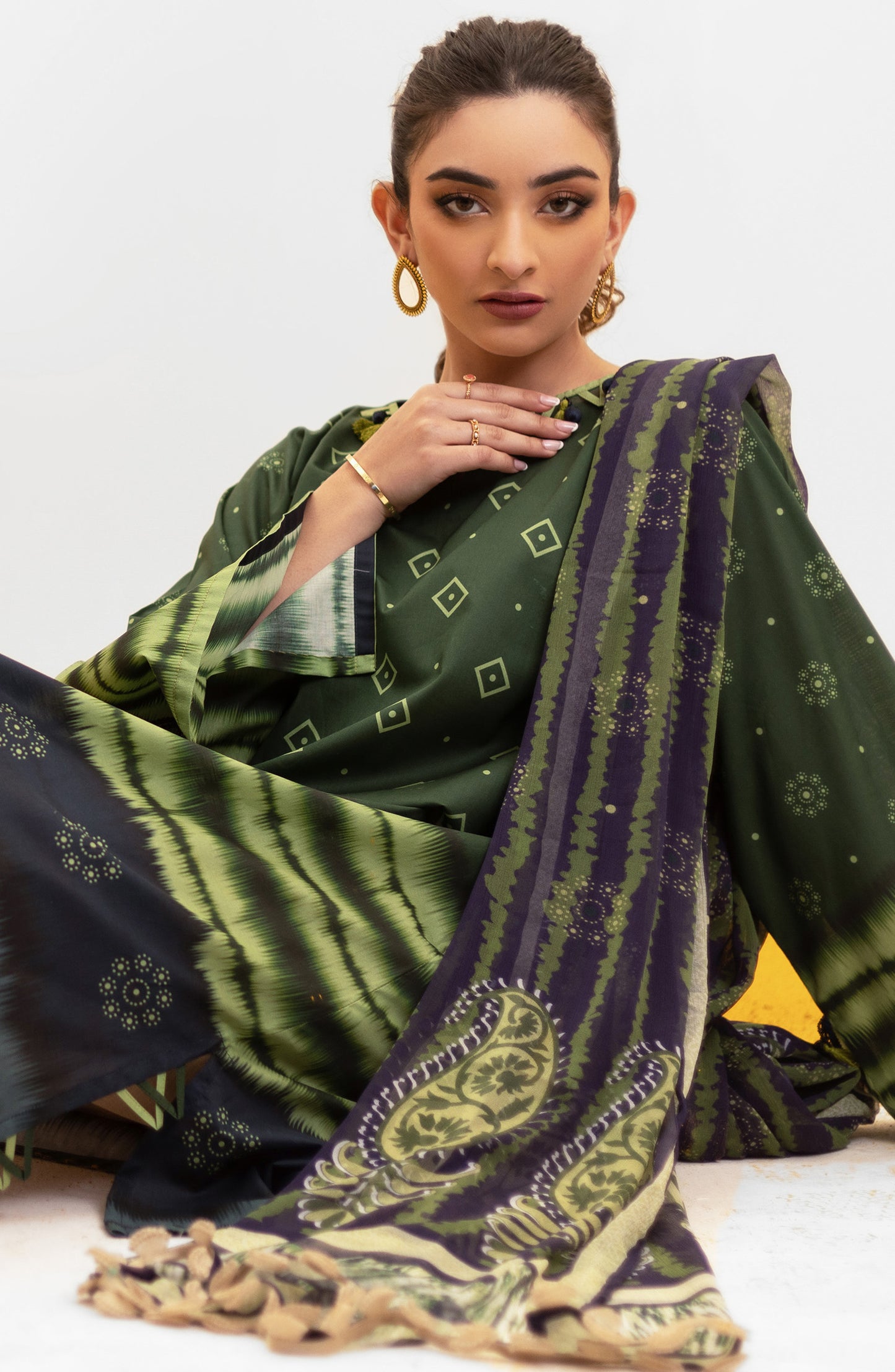 NRDS-21-092/U GREEN LAWN  UNSTITCHED SHIRT DUPATTA