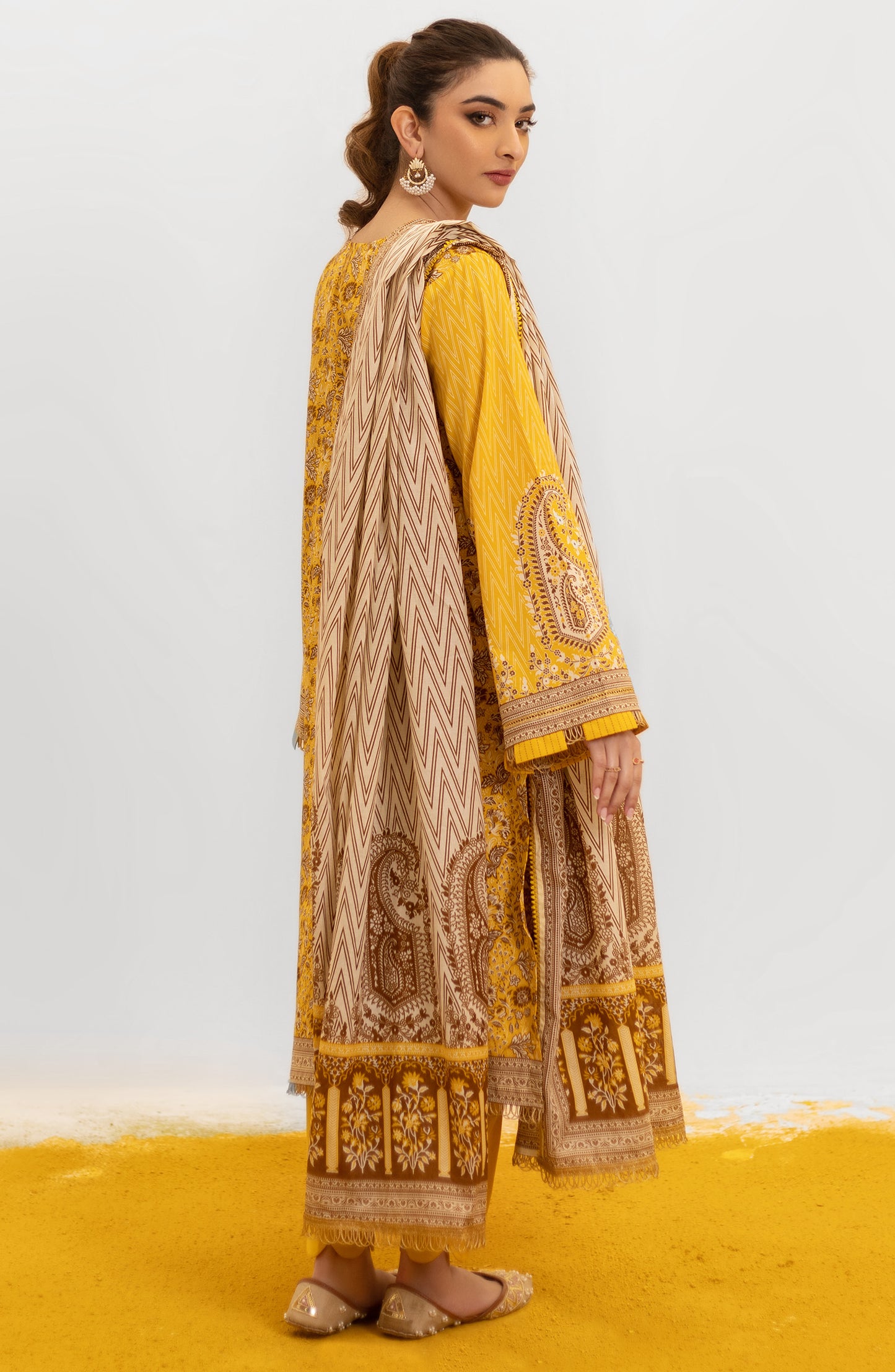 OTL-22-004/U RED LAWN  UNSTITCHED SHIRT DUPATTA PANTS