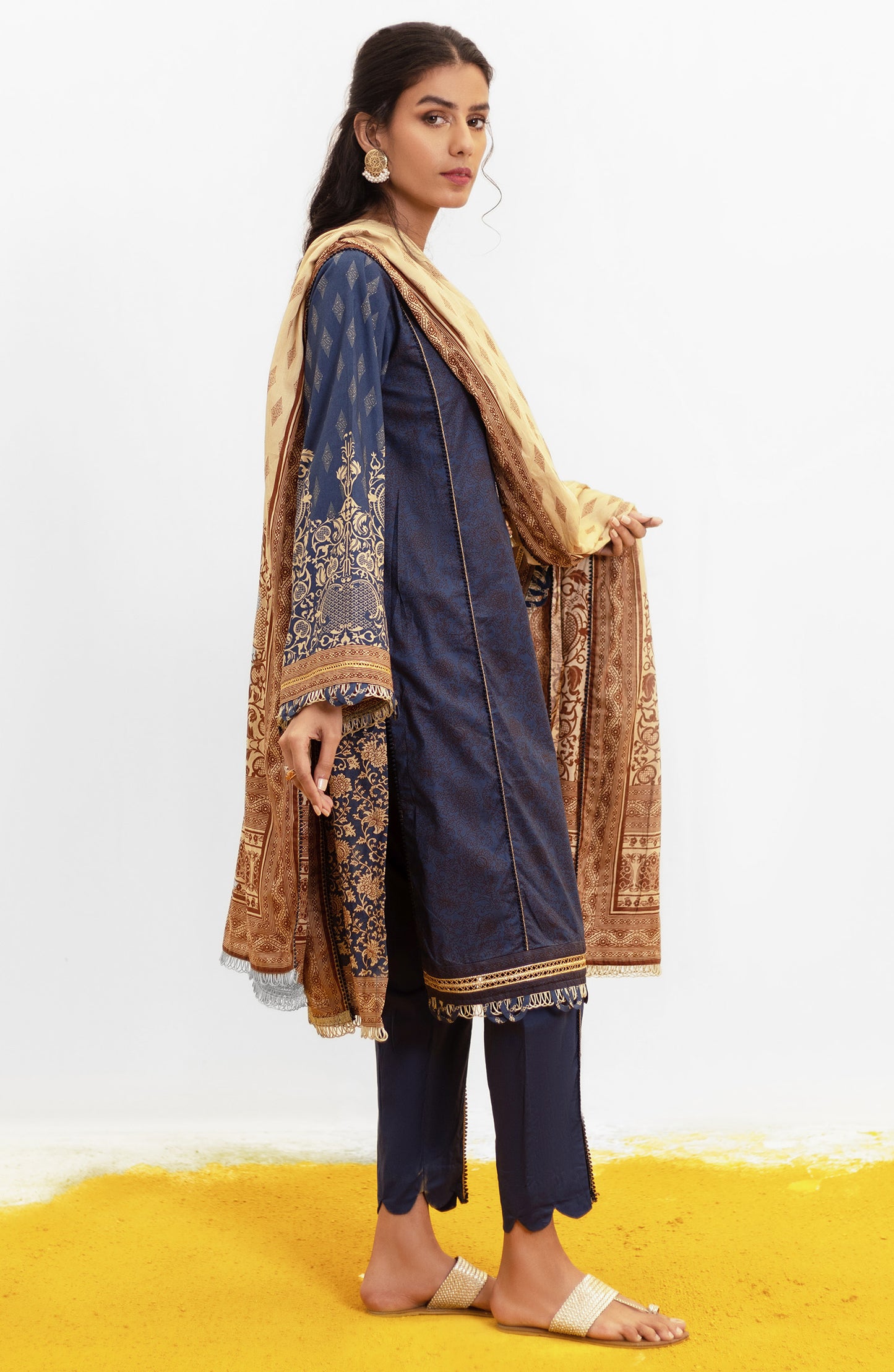 OTL-22-004/U RED LAWN  UNSTITCHED SHIRT DUPATTA PANTS