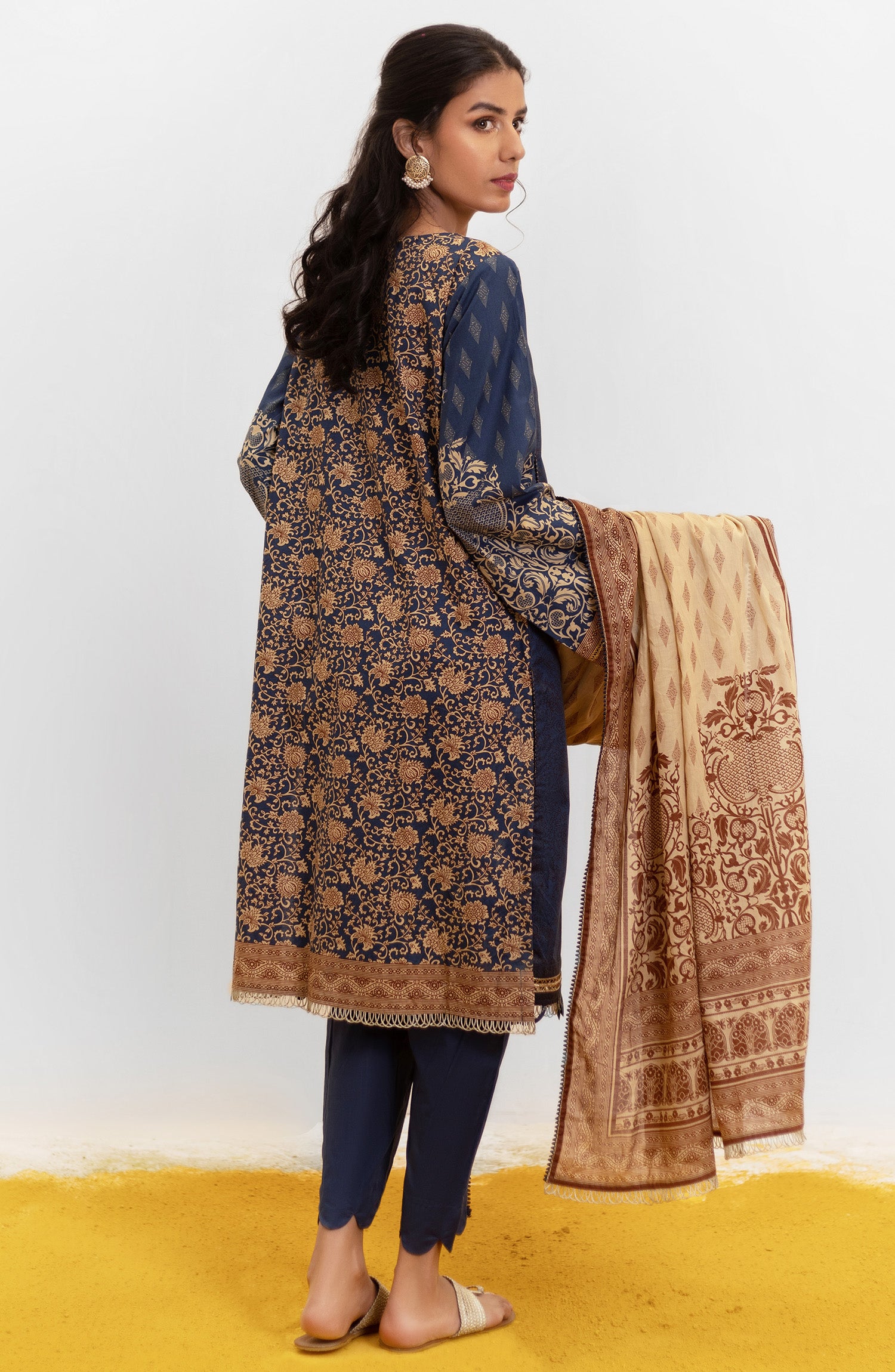 OTL-22-004/U RED LAWN  UNSTITCHED SHIRT DUPATTA PANTS