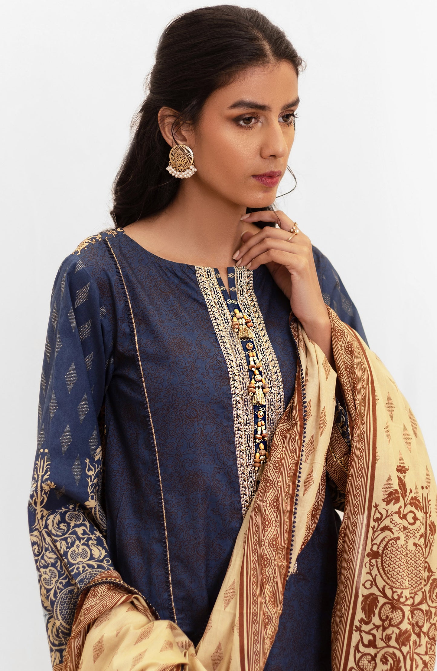 OTL-22-004/U RED LAWN  UNSTITCHED SHIRT DUPATTA PANTS