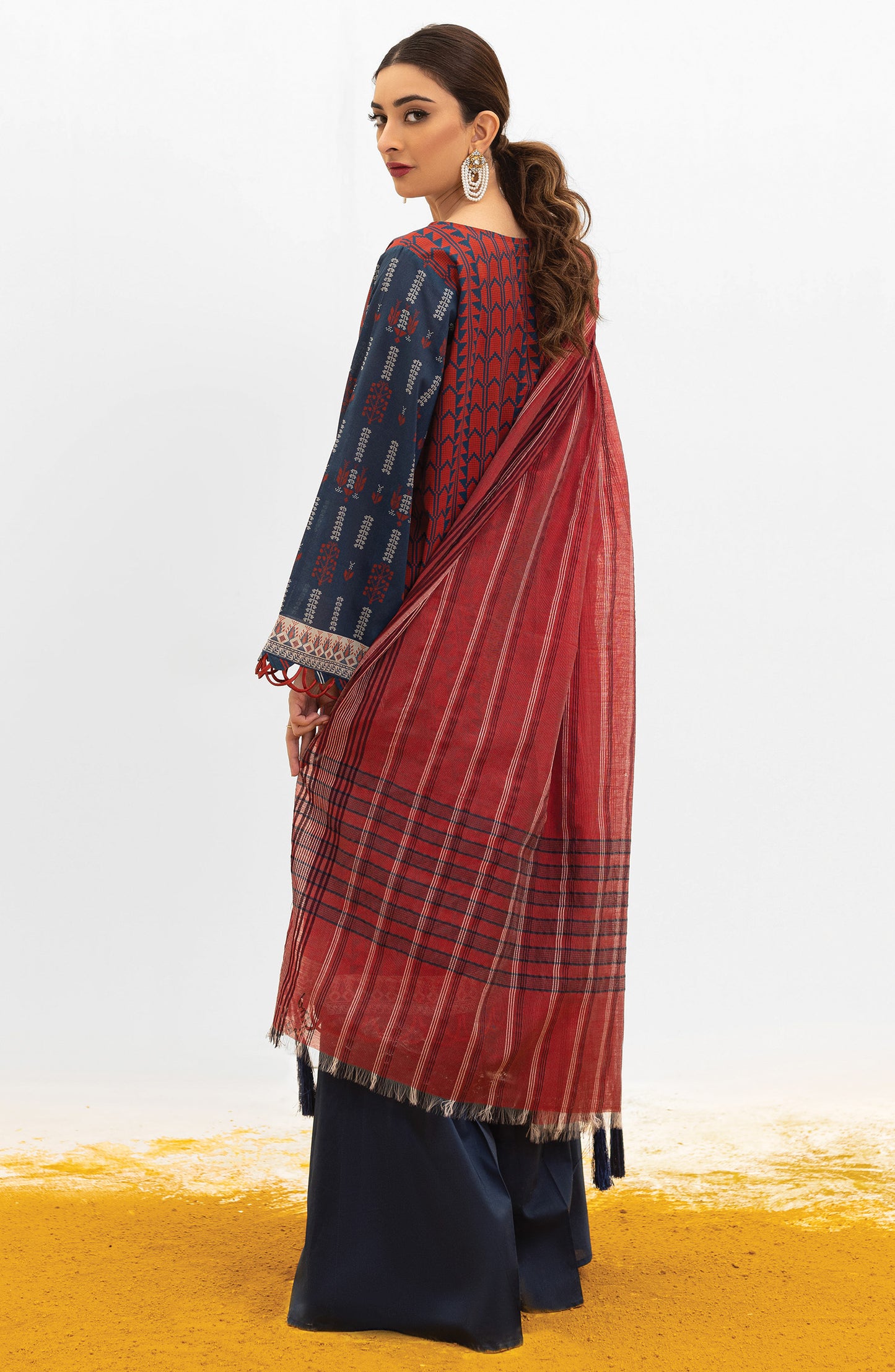 OTL-22-004/U RED LAWN  UNSTITCHED SHIRT DUPATTA PANTS