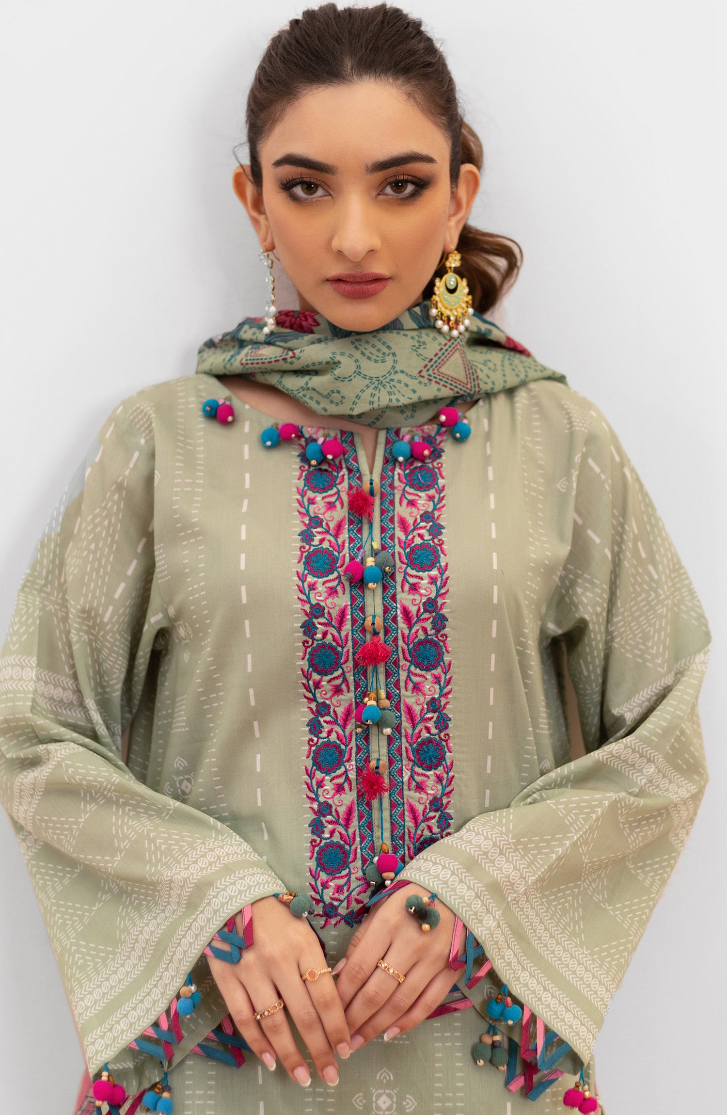 OTL-22-004/U RED LAWN  UNSTITCHED SHIRT DUPATTA PANTS
