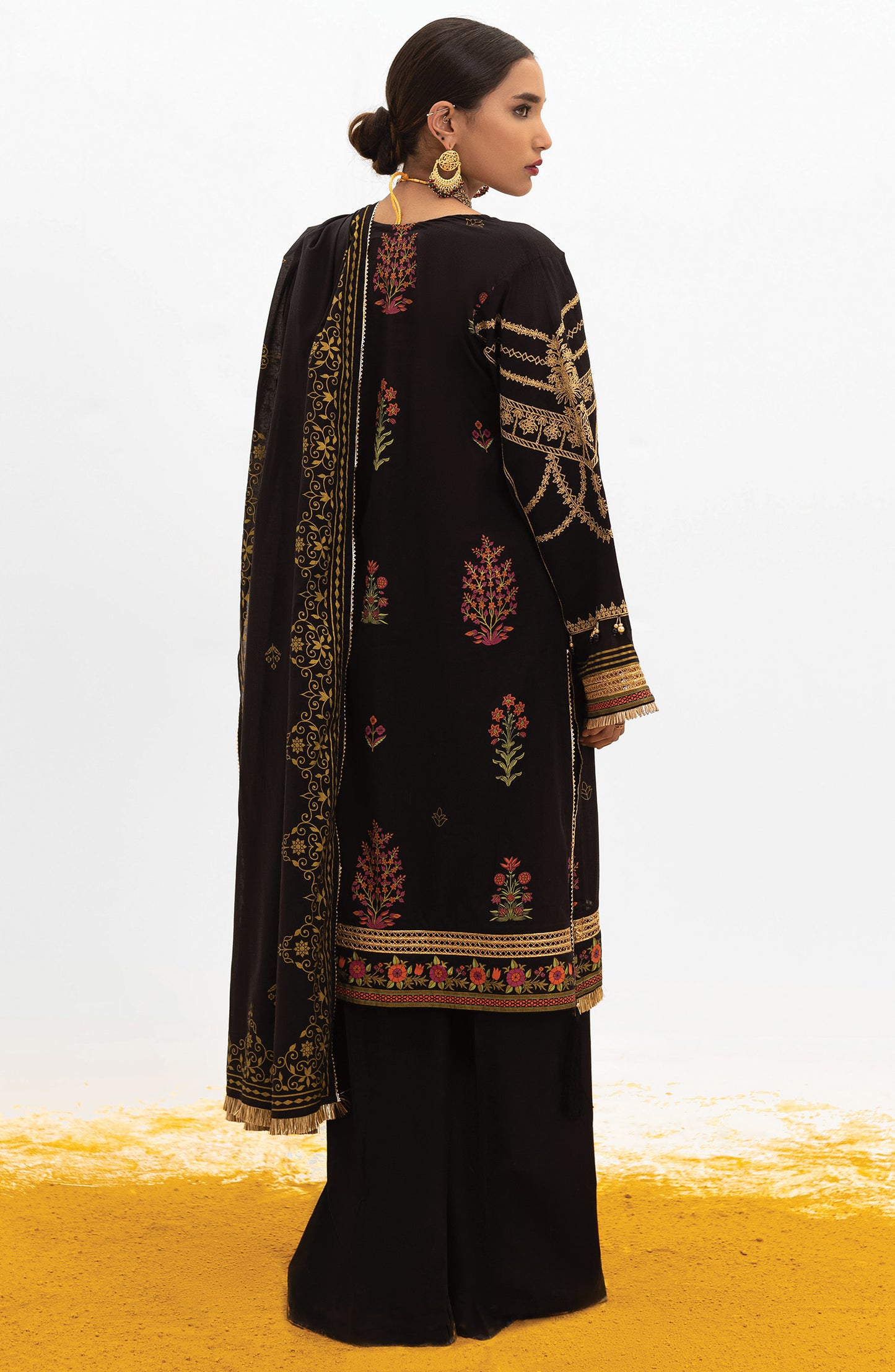 OTL-22-004/U RED LAWN  UNSTITCHED SHIRT DUPATTA PANTS