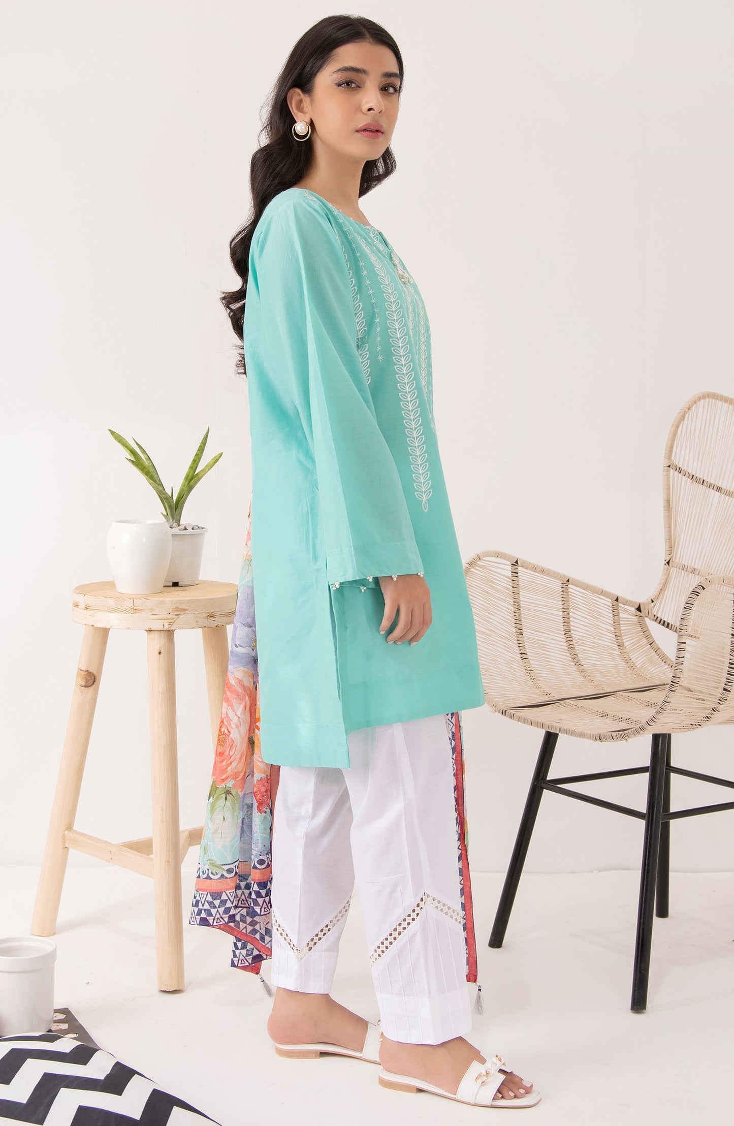 OTL-22-004/U RED LAWN  UNSTITCHED SHIRT DUPATTA PANTS