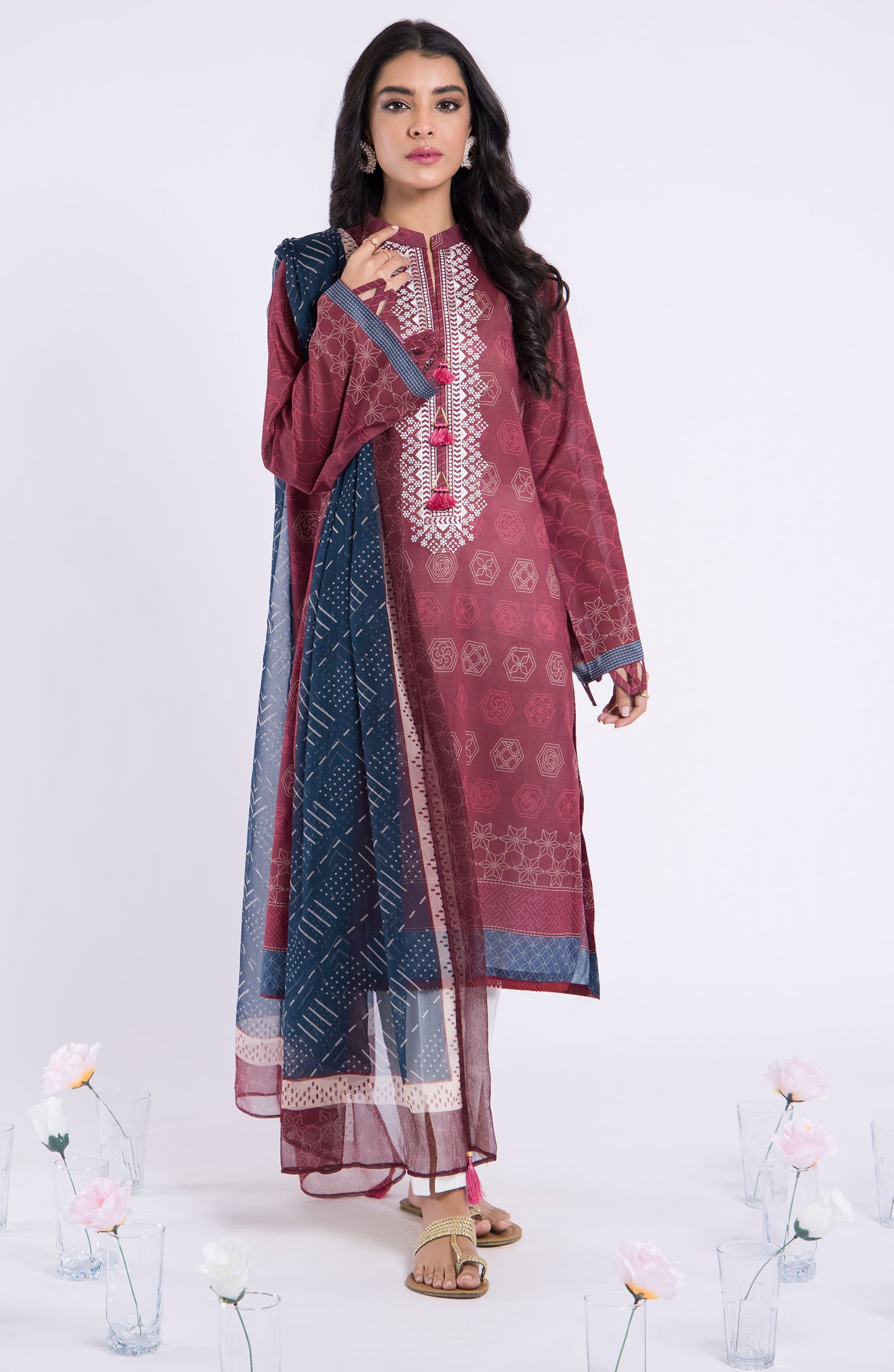 NRDS-22-027/U MAROON LAWN  UNSTITCHED SHIRT DUPATTA