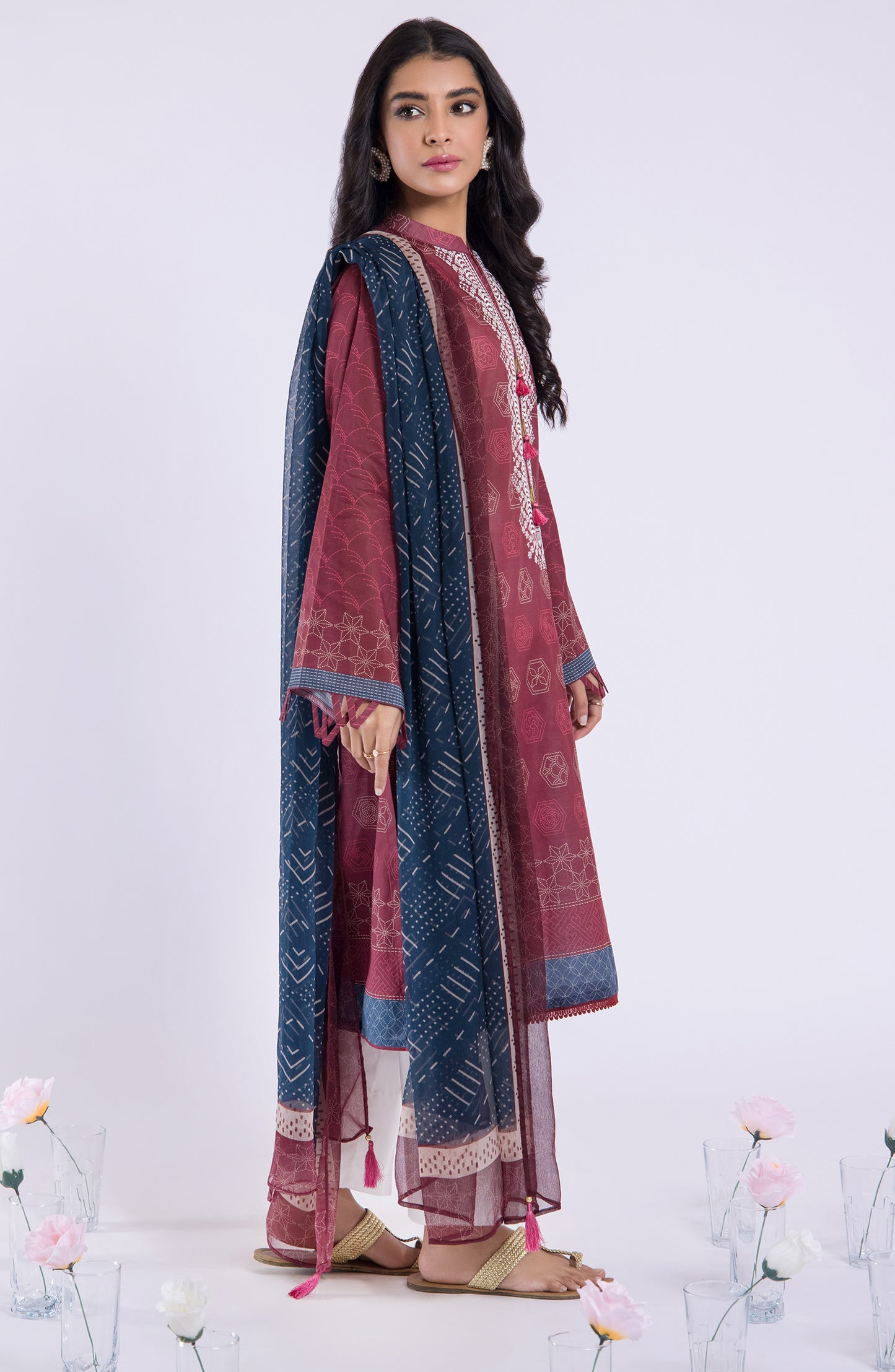 NRDS-22-027/U MAROON LAWN  UNSTITCHED SHIRT DUPATTA