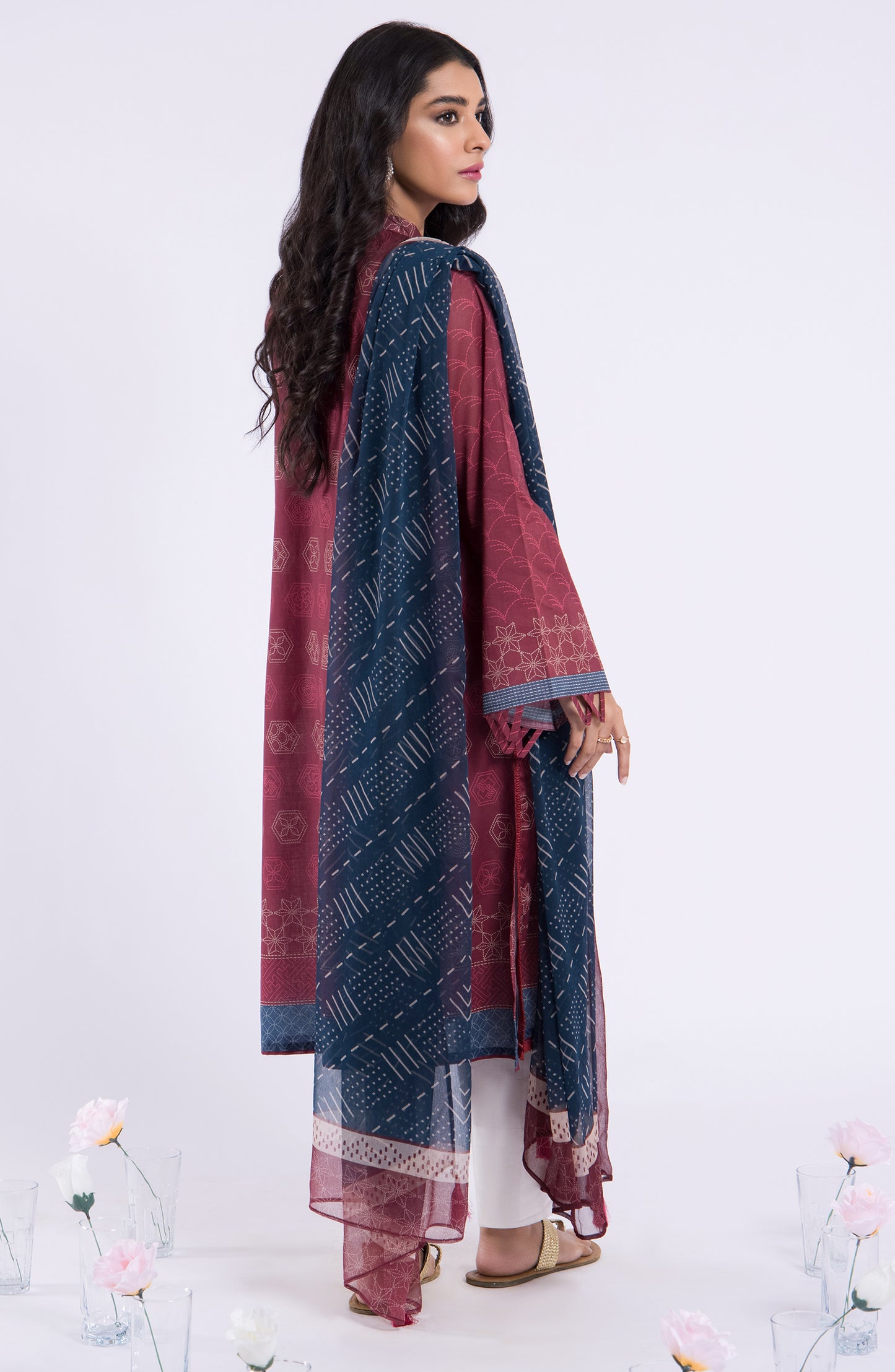 NRDS-22-027/U MAROON LAWN  UNSTITCHED SHIRT DUPATTA