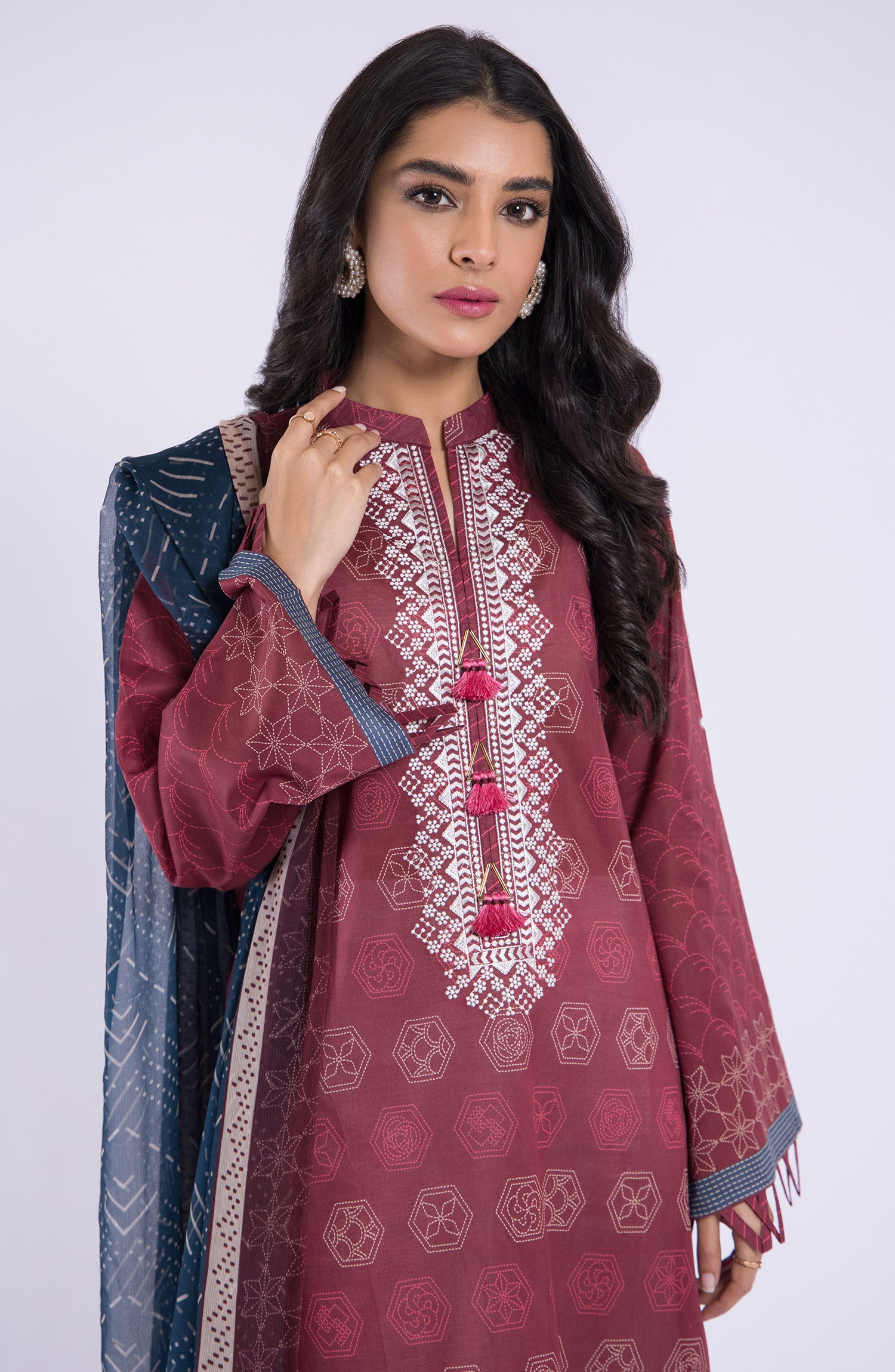 NRDS-22-027/U MAROON LAWN  UNSTITCHED SHIRT DUPATTA