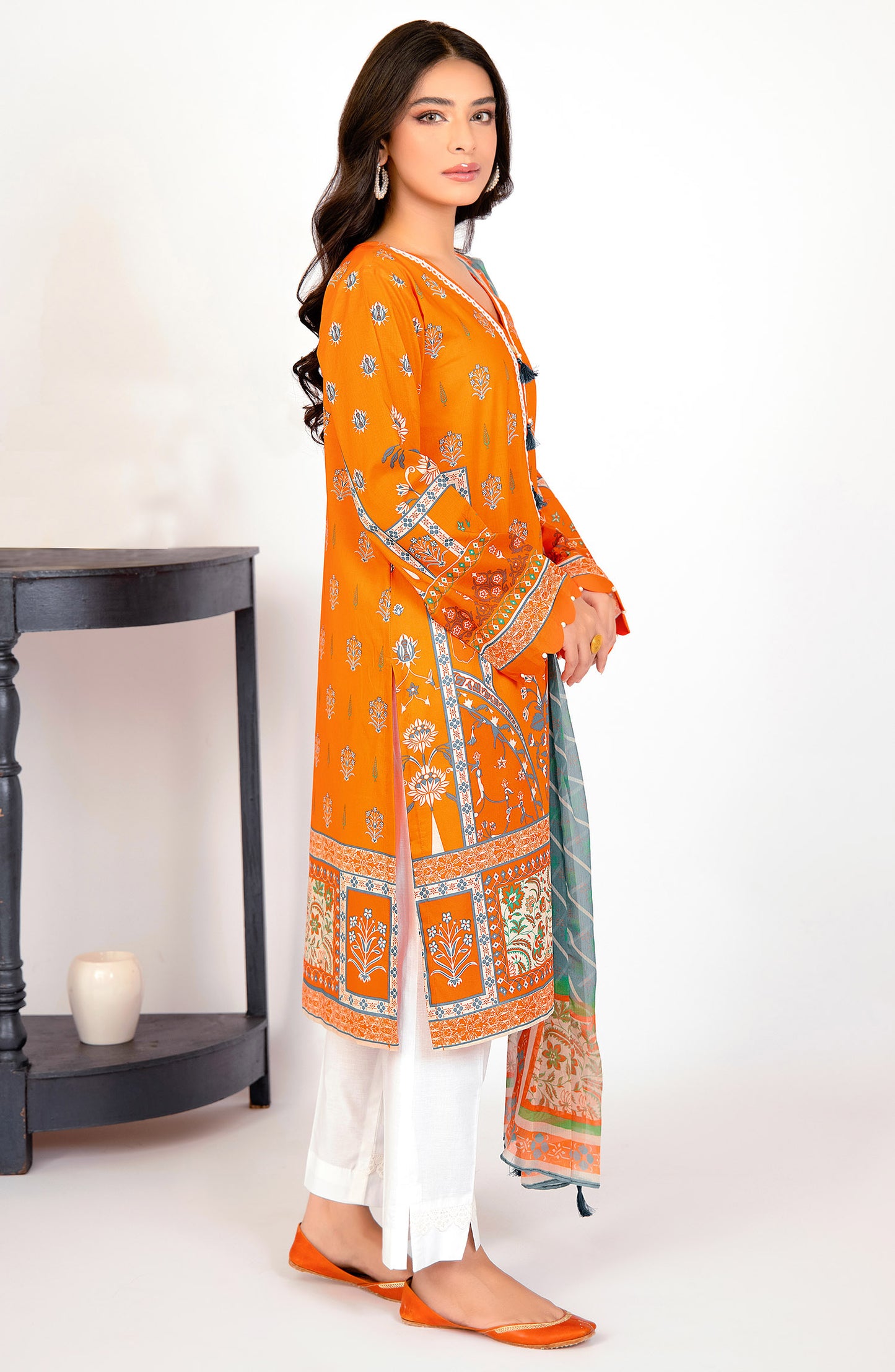 Unstitched 2 Piece Printed Lawn Shirt and Chiffon Dupatta
