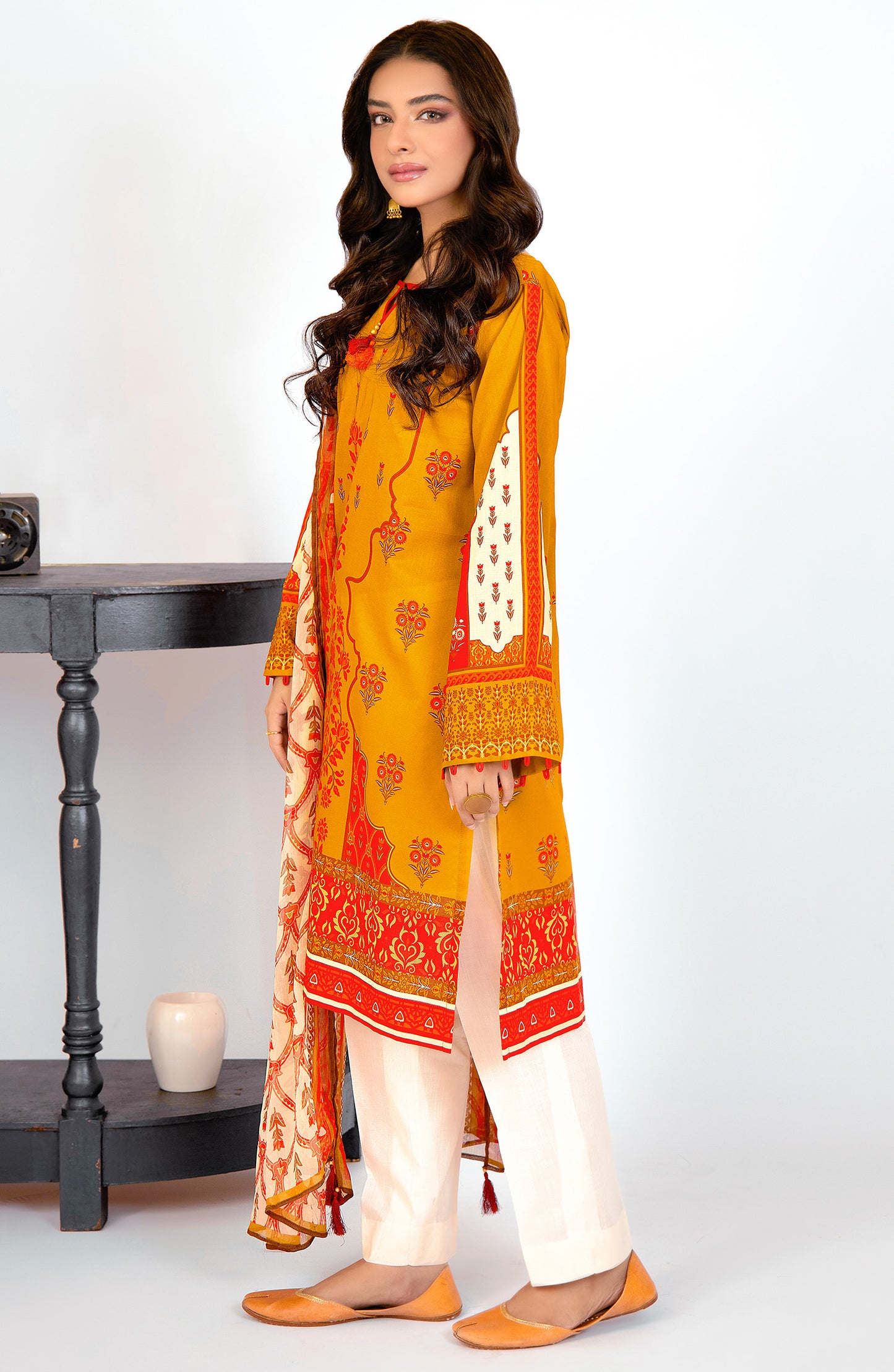 Unstitched 2 Piece Printed Lawn Shirt and Chiffon Dupatta