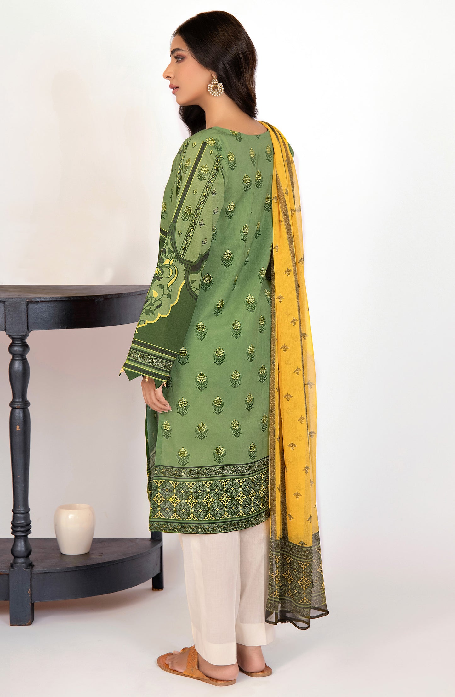 Unstitched 2 Piece Printed Lawn Shirt and Chiffon Dupatta
