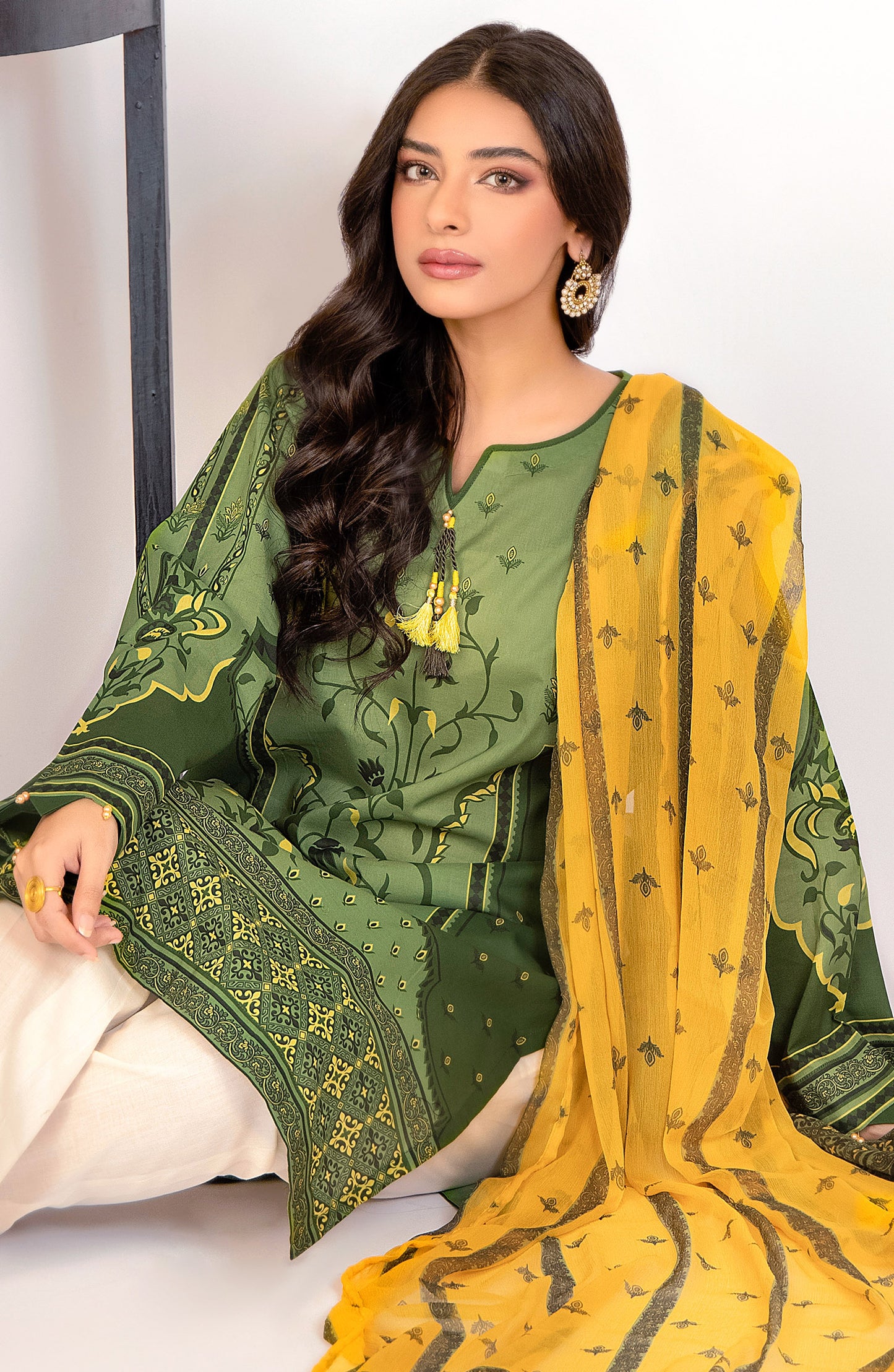 Unstitched 2 Piece Printed Lawn Shirt and Chiffon Dupatta