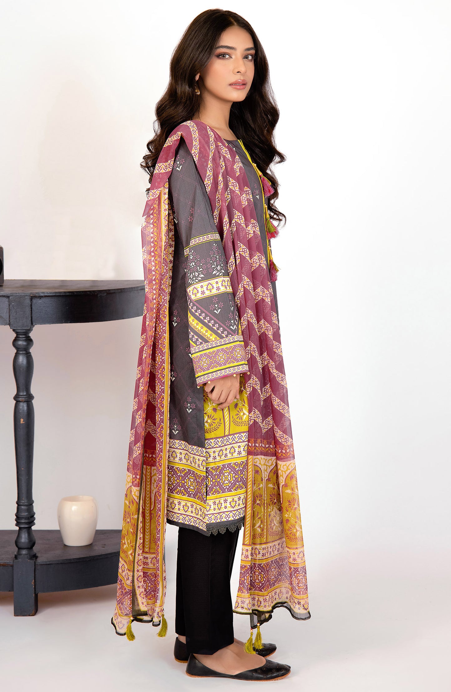 Unstitched 2 Piece Printed Lawn Shirt and Chiffon Dupatta