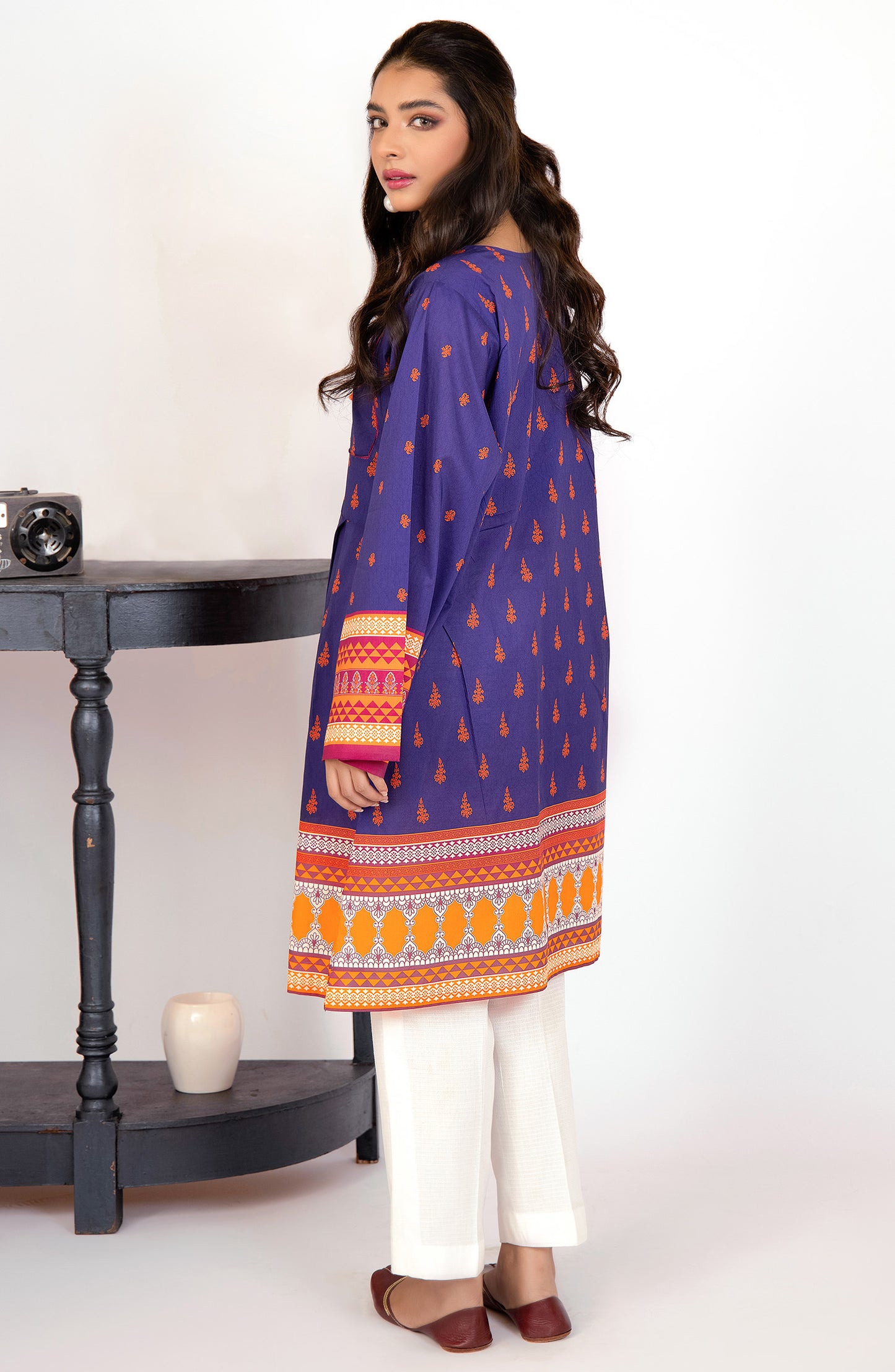 Unstitched 1 Piece Printed Lawn Shirt
