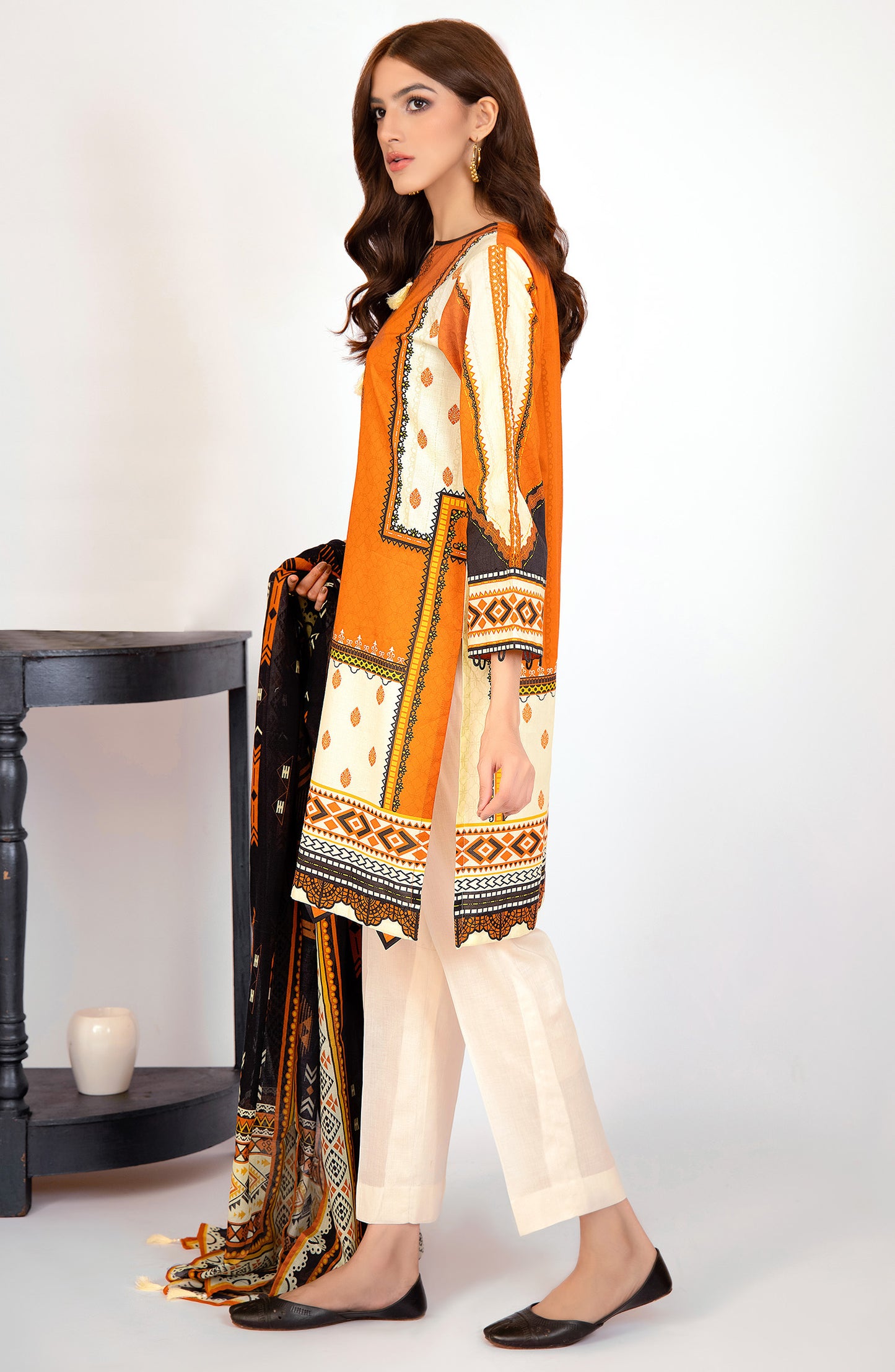 Unstitched 2 Piece Printed Lawn Shirt and Dobby Net Dupatta