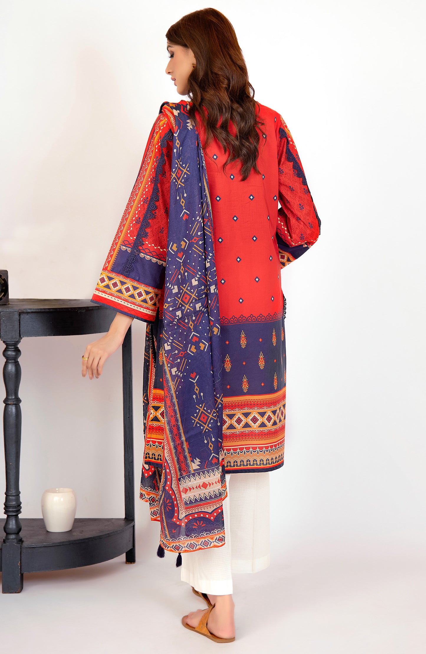 Unstitched 2 Piece Printed Lawn Shirt and Dobby Net Dupatta