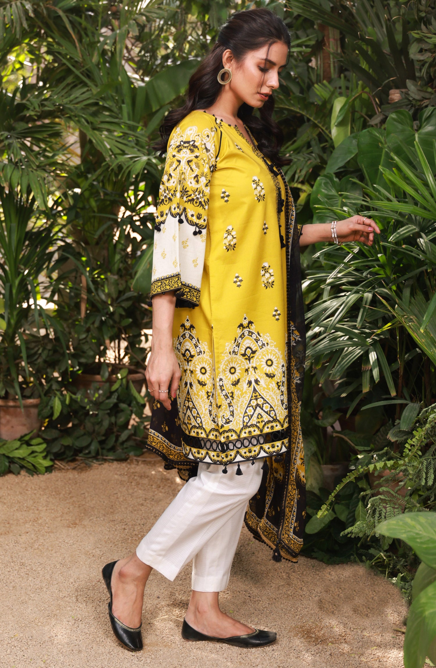 NRDS-21-408/U YELLOW LAWN  UNSTITCHED SHIRT DUPATTA