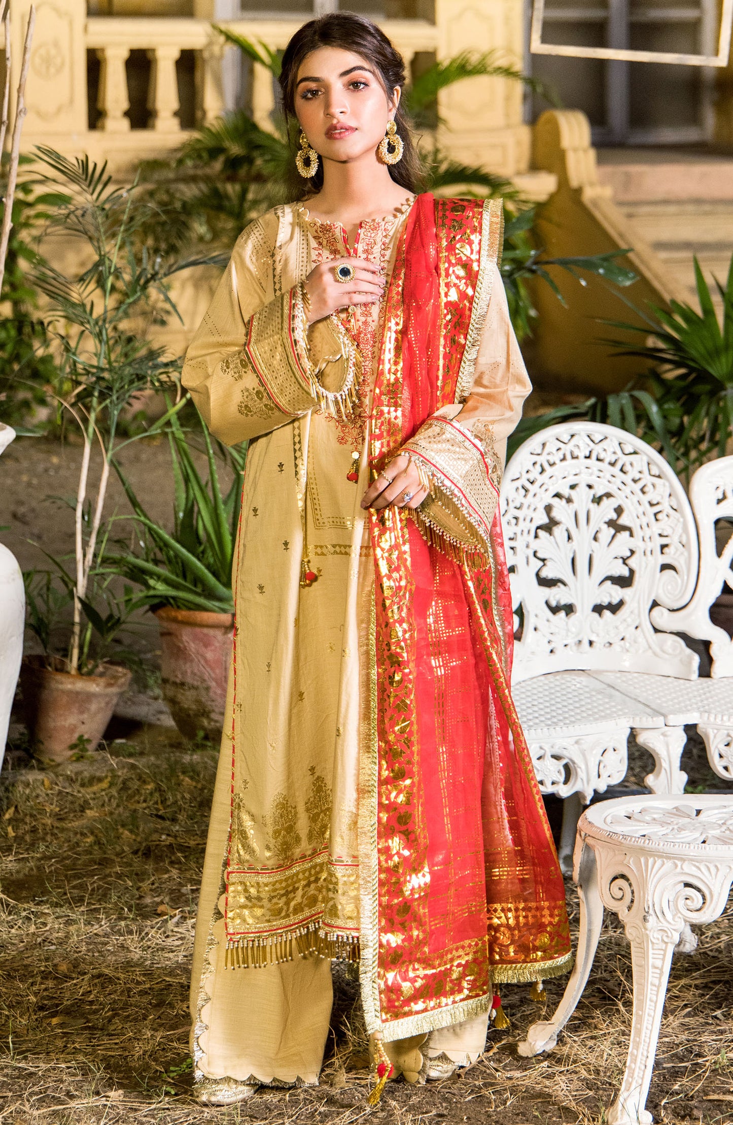 OTL-21-140/U BEIGE LAWN WINTER UNSTITCHED SHIRT DUPATTA PANTS