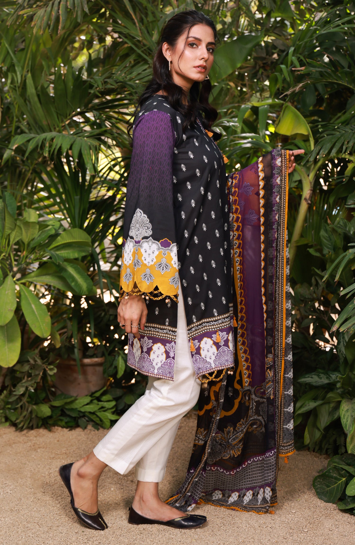 NRDS-21-101/U PURPLE LAWN  UNSTITCHED SHIRT DUPATTA