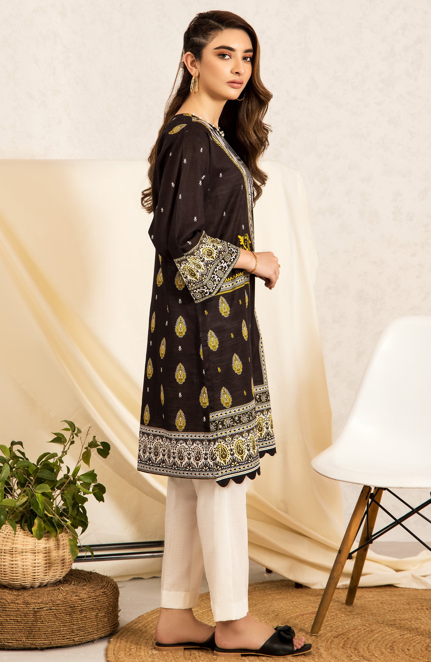 Stitched 1 Piece Printed Khaddar Shirt