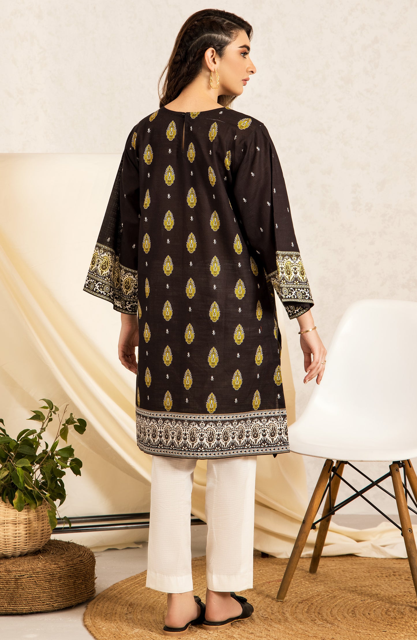 Stitched 1 Piece Printed Khaddar Shirt