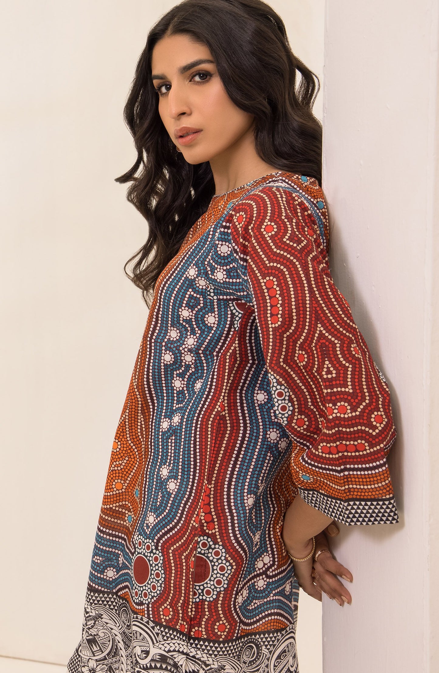 OTL-22-004/U RED LAWN  UNSTITCHED SHIRT DUPATTA PANTS