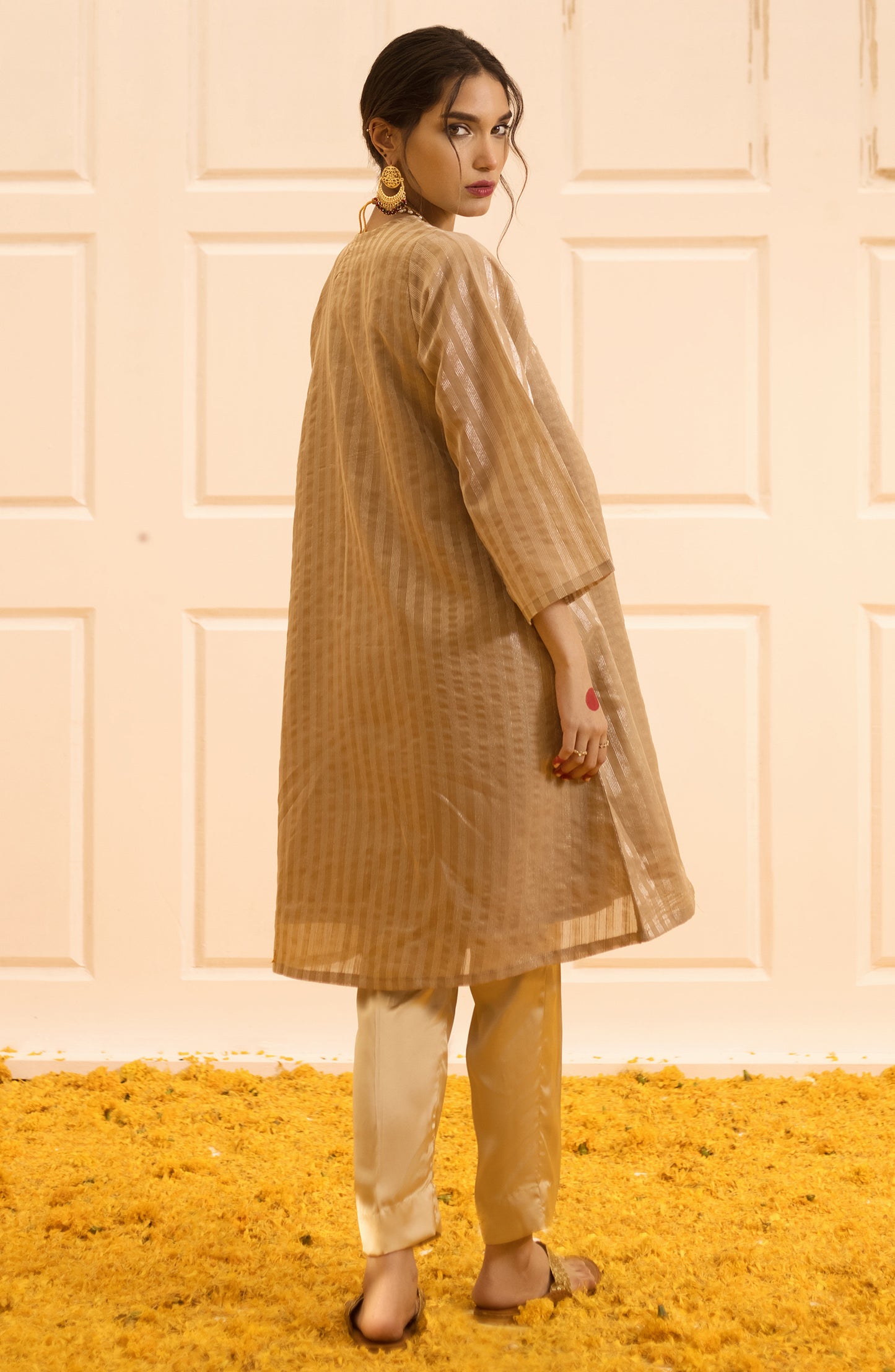OTL-22-004/U RED LAWN  UNSTITCHED SHIRT DUPATTA PANTS