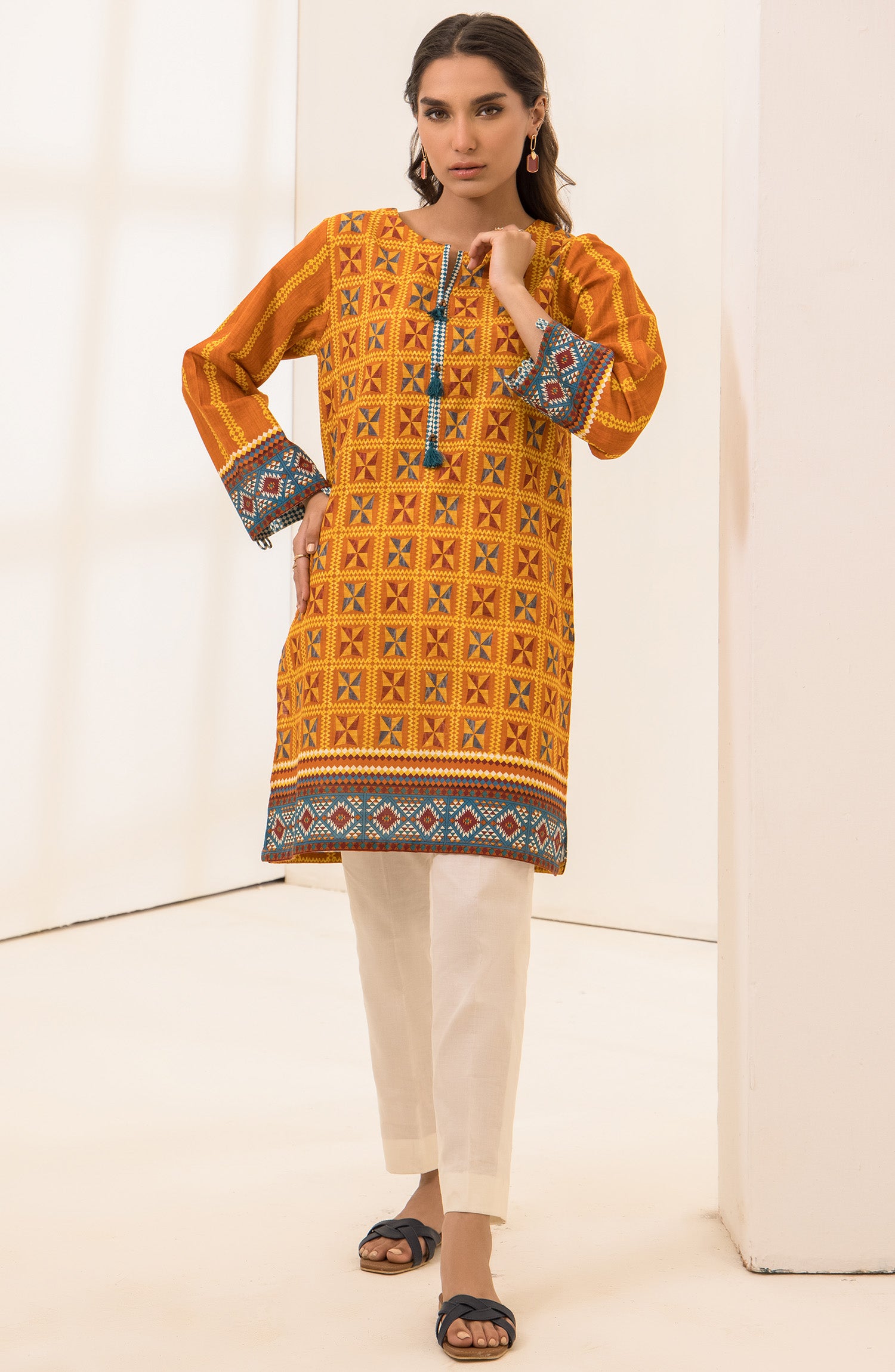 OTL-22-004/U RED LAWN  UNSTITCHED SHIRT DUPATTA PANTS