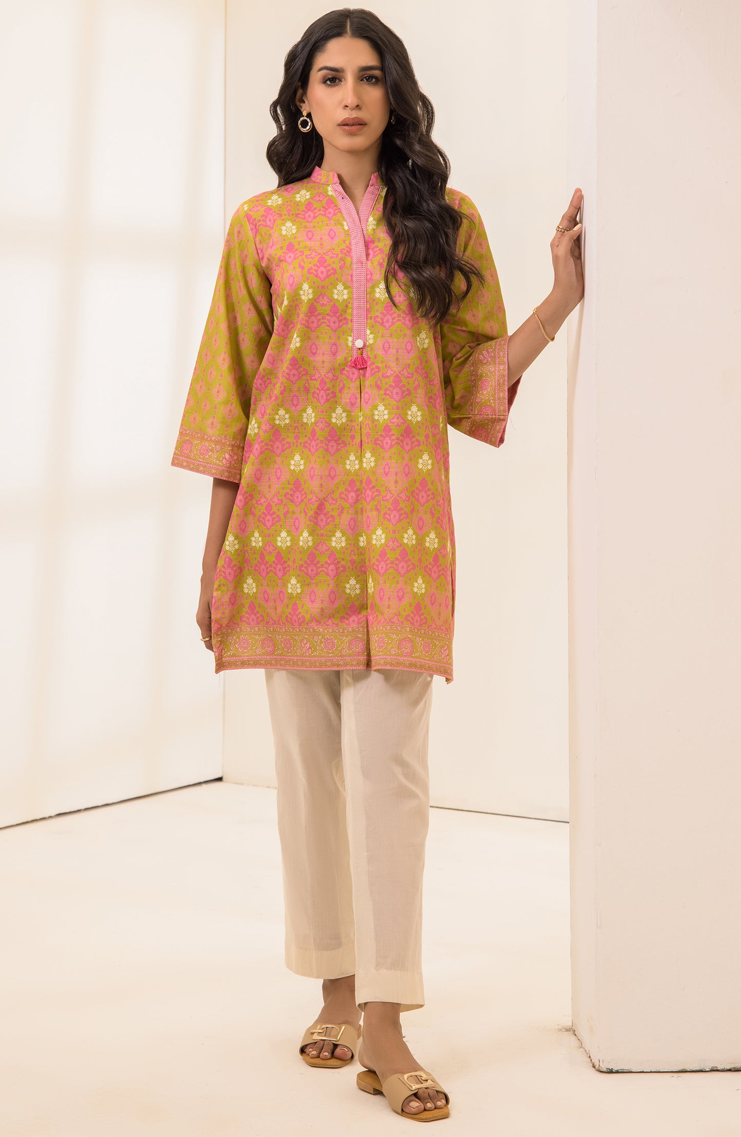 OTL-22-004/U RED LAWN  UNSTITCHED SHIRT DUPATTA PANTS