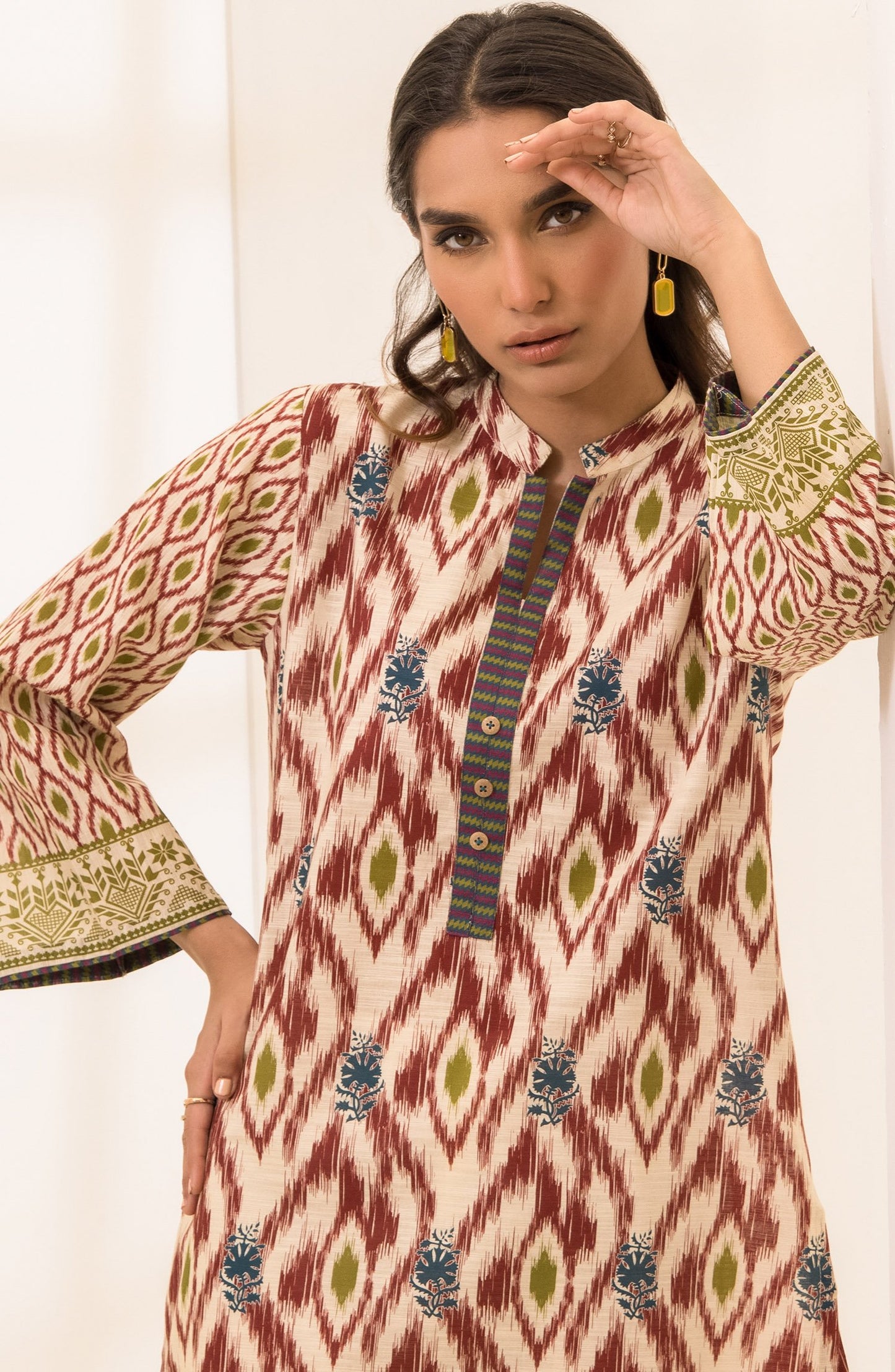 OTL-22-004/U RED LAWN  UNSTITCHED SHIRT DUPATTA PANTS