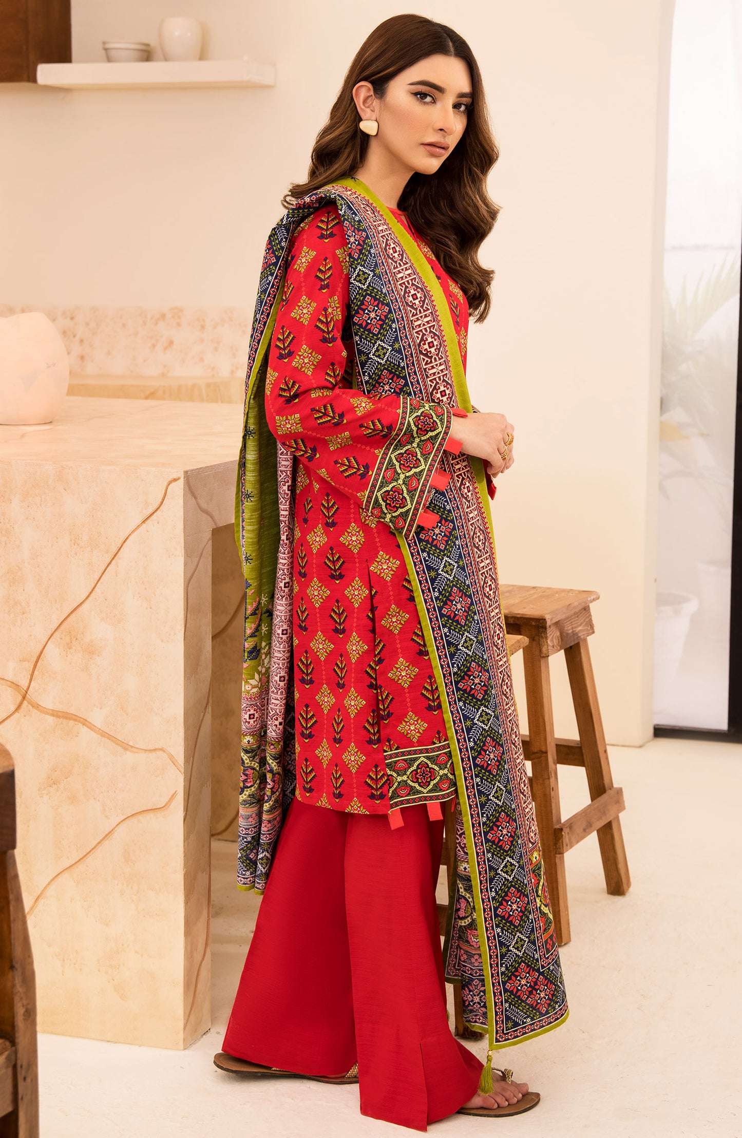 otl-21-311-u-red unstitched 3 Piece printed khaddar Shirt, Pant and Khaddar Shawl Dupatta 