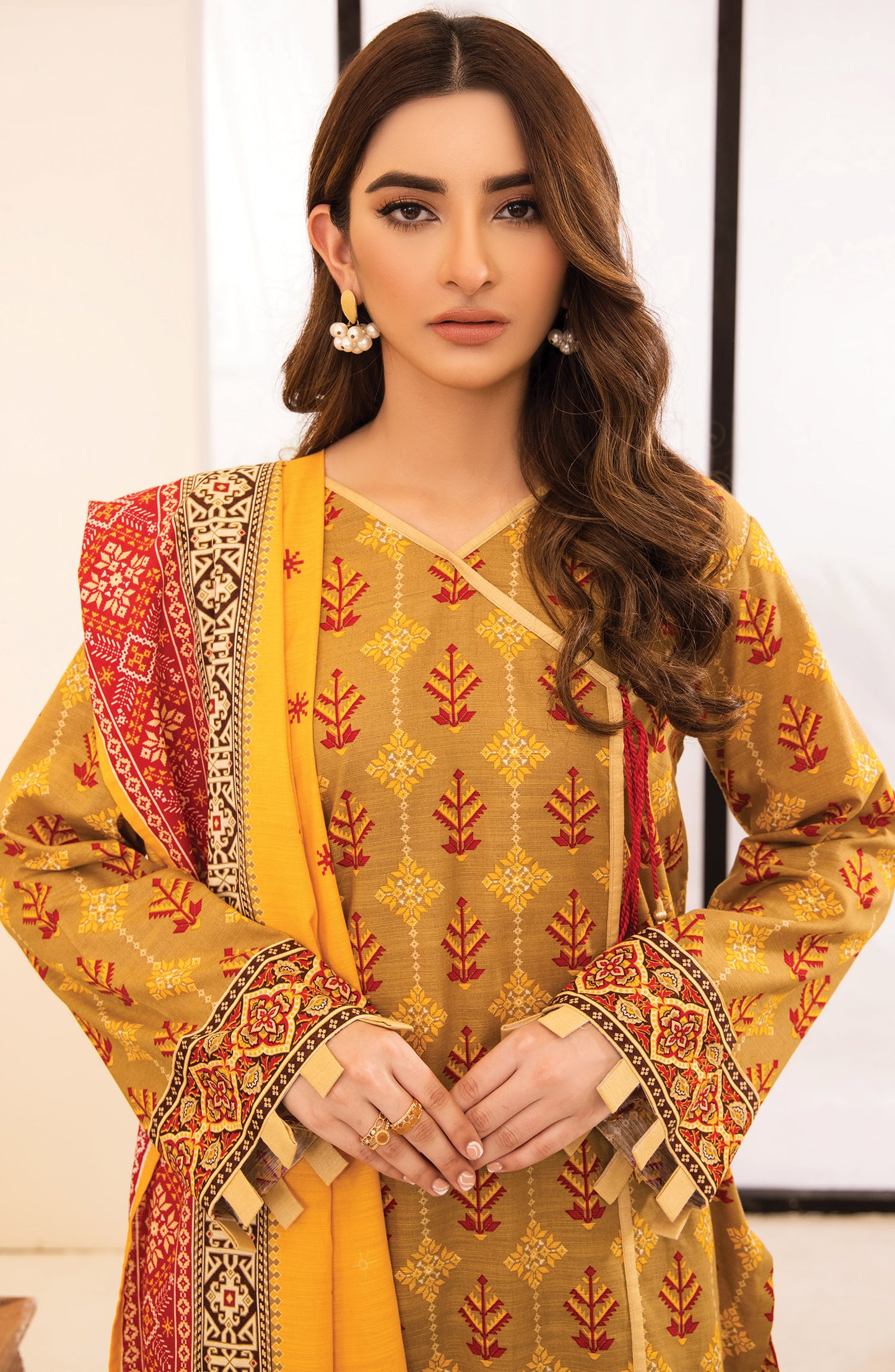 Stitched 3 Piece Printed Khaddar Shirt , Khaddar Pant and Khaddar Dupatta