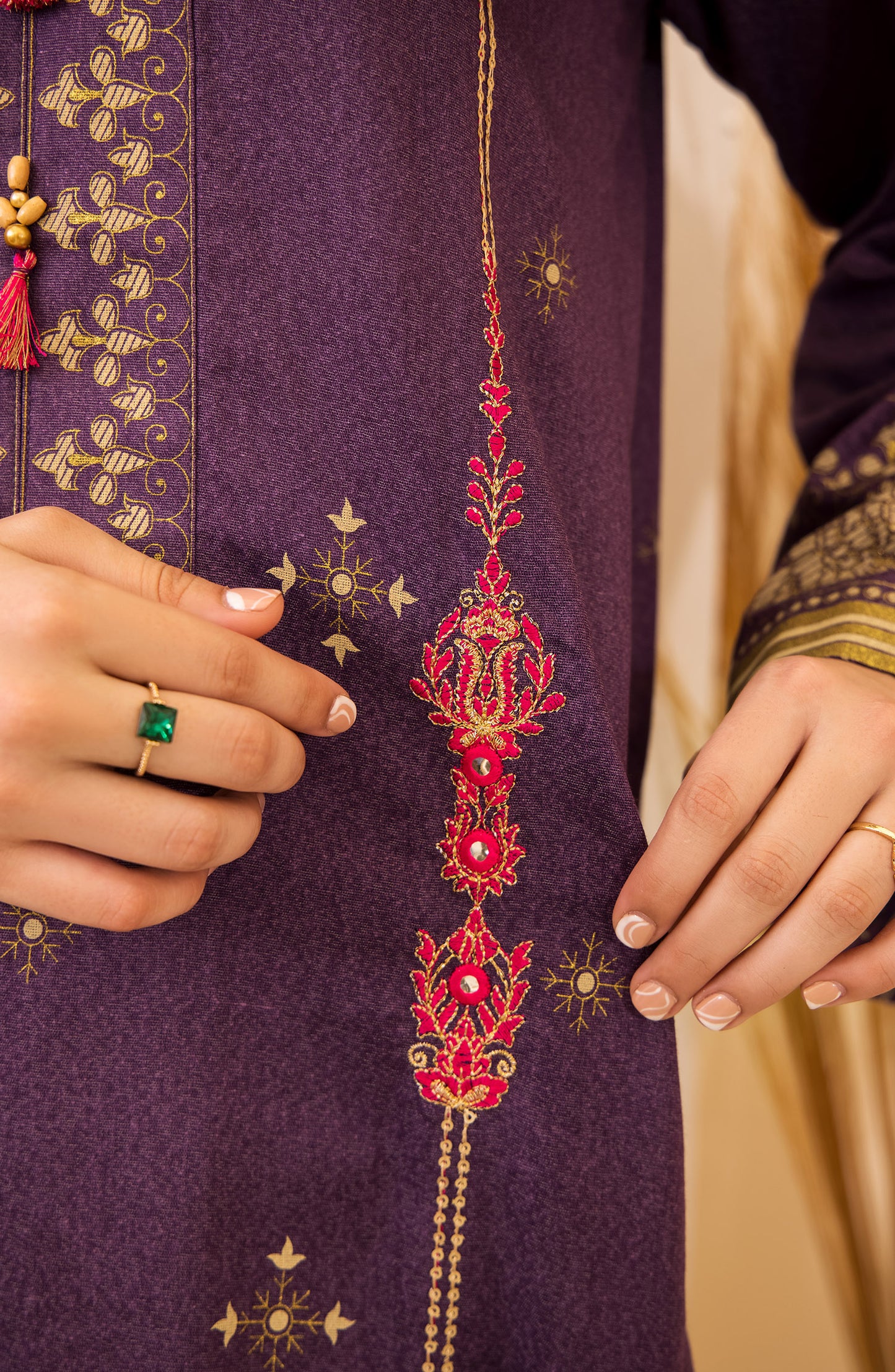 Unstitched 3 Piece Embroidered Karandi Shirt, Pant and Karandi Zari Shawl Dupatta