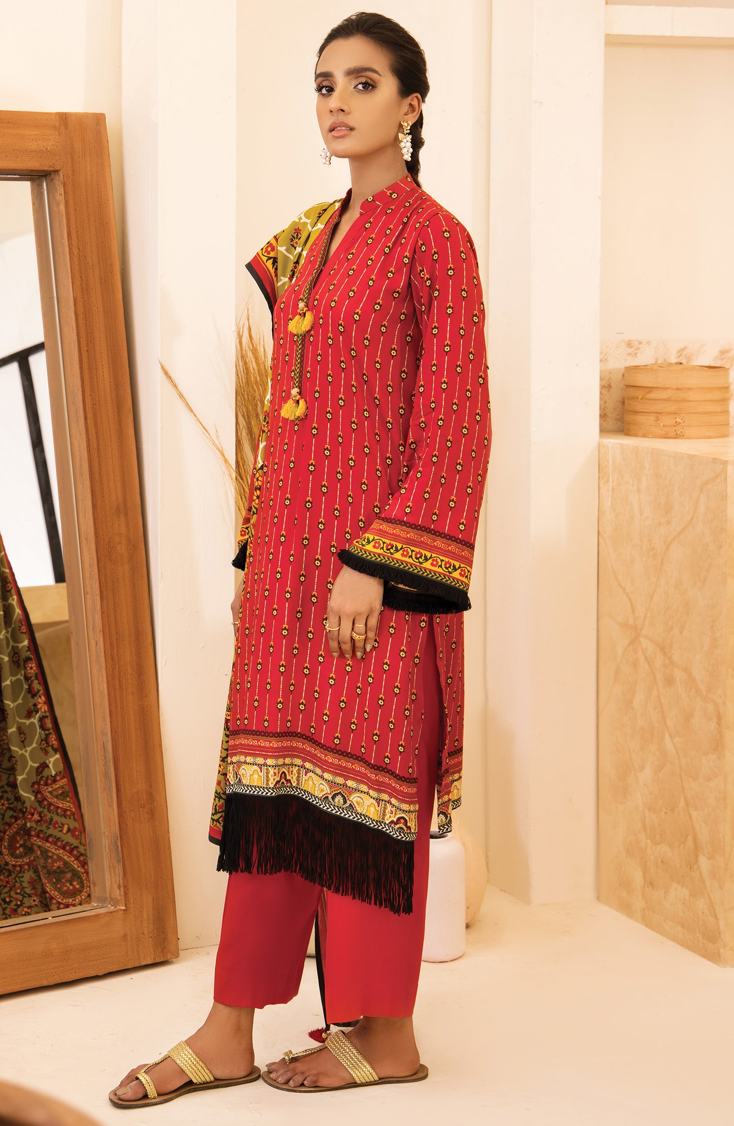 Unstitched 3 Piece Printed Linen Shirt , Pant and Linen Shawl Dupatta